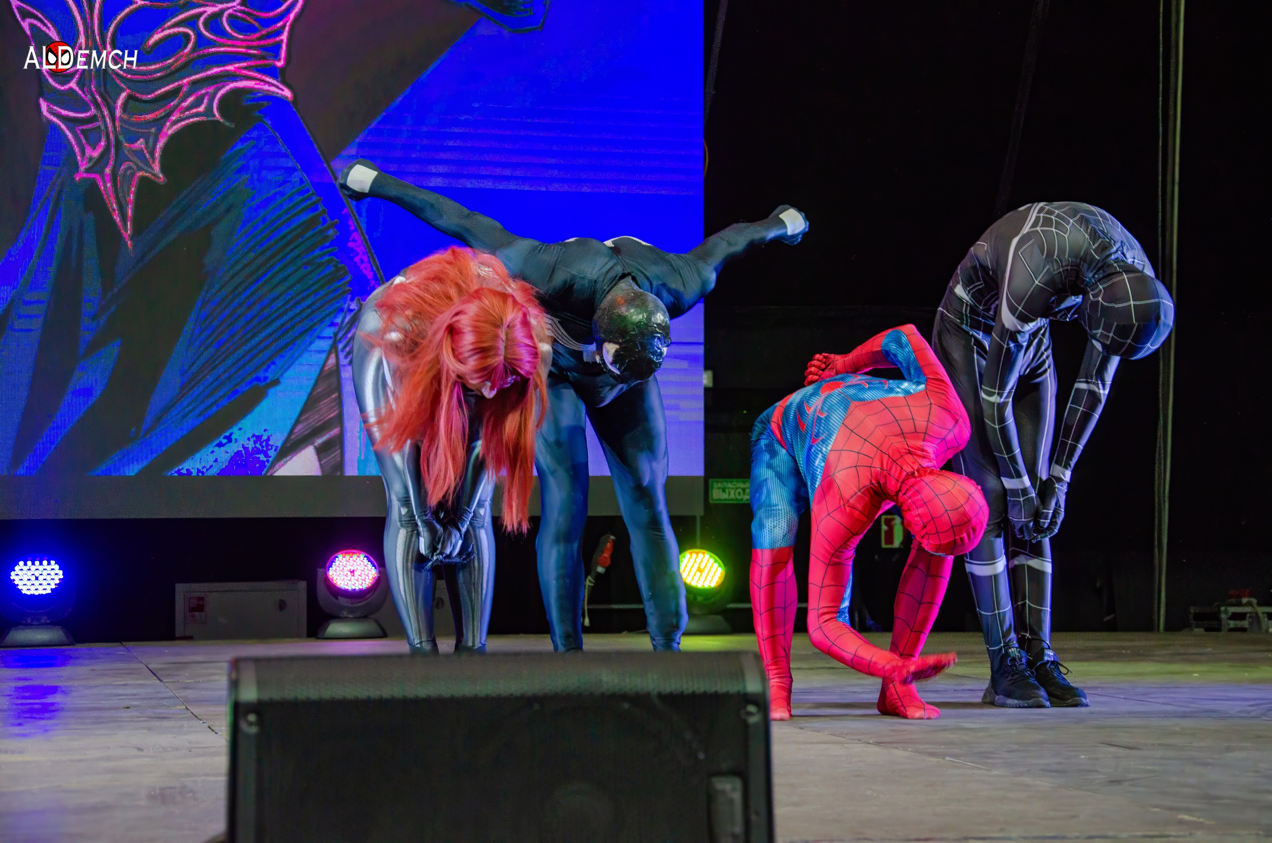 Марвел комикс картинки персонажей и косплей фото в России