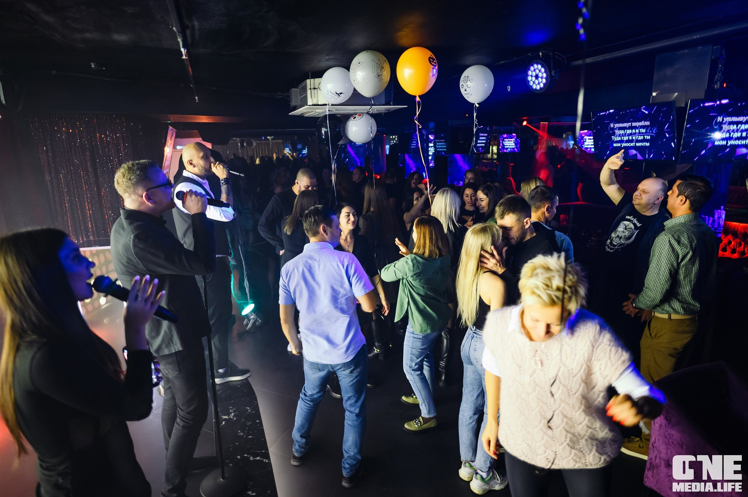 Фоторепортаж из караоке-клуба Эйфория. One Media Life: фоторепортажи, фотоотчеты с мероприятий и заведений