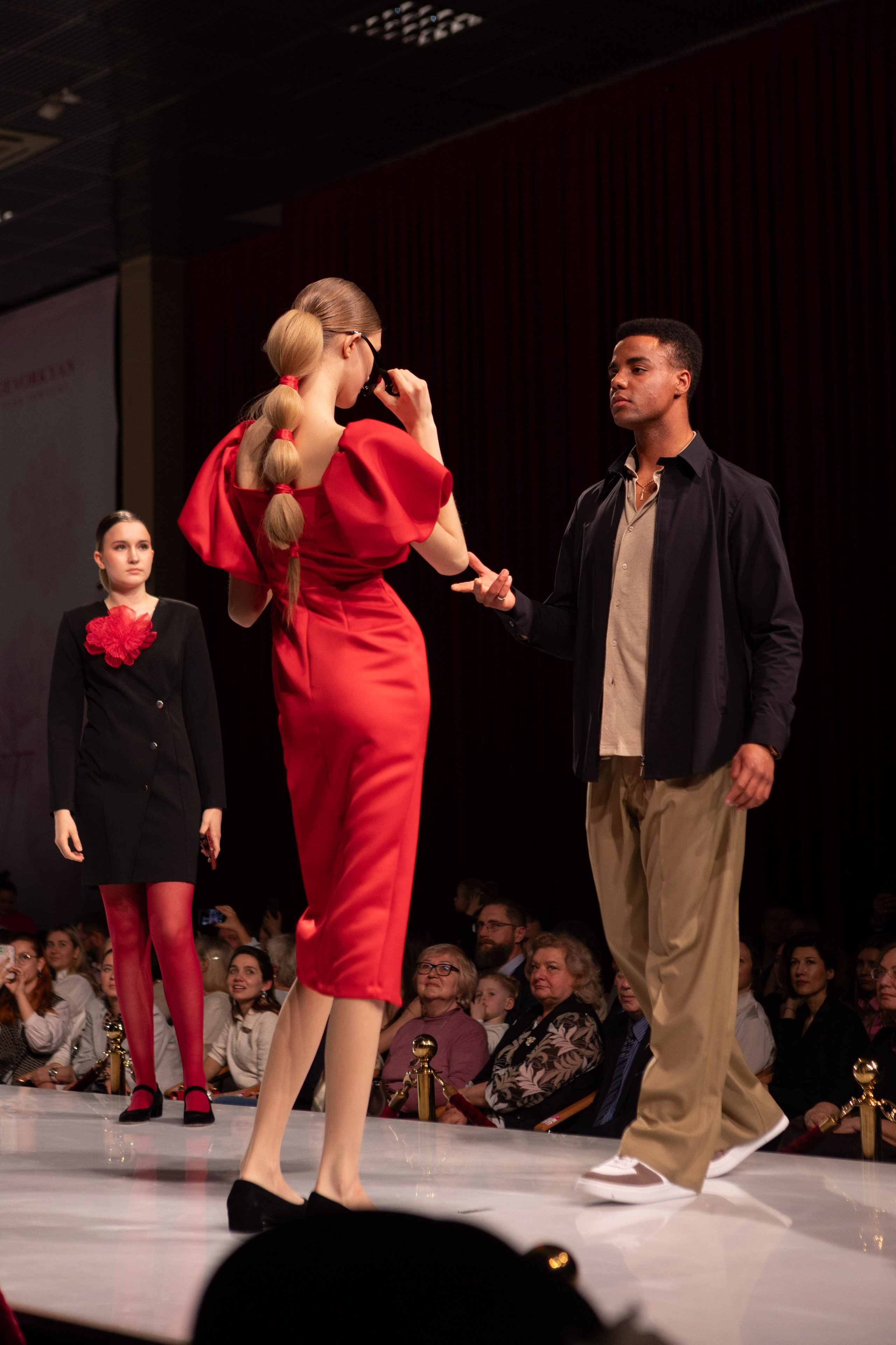 Estet fashion week весна 2024. Торговая сеть Кенгуру.