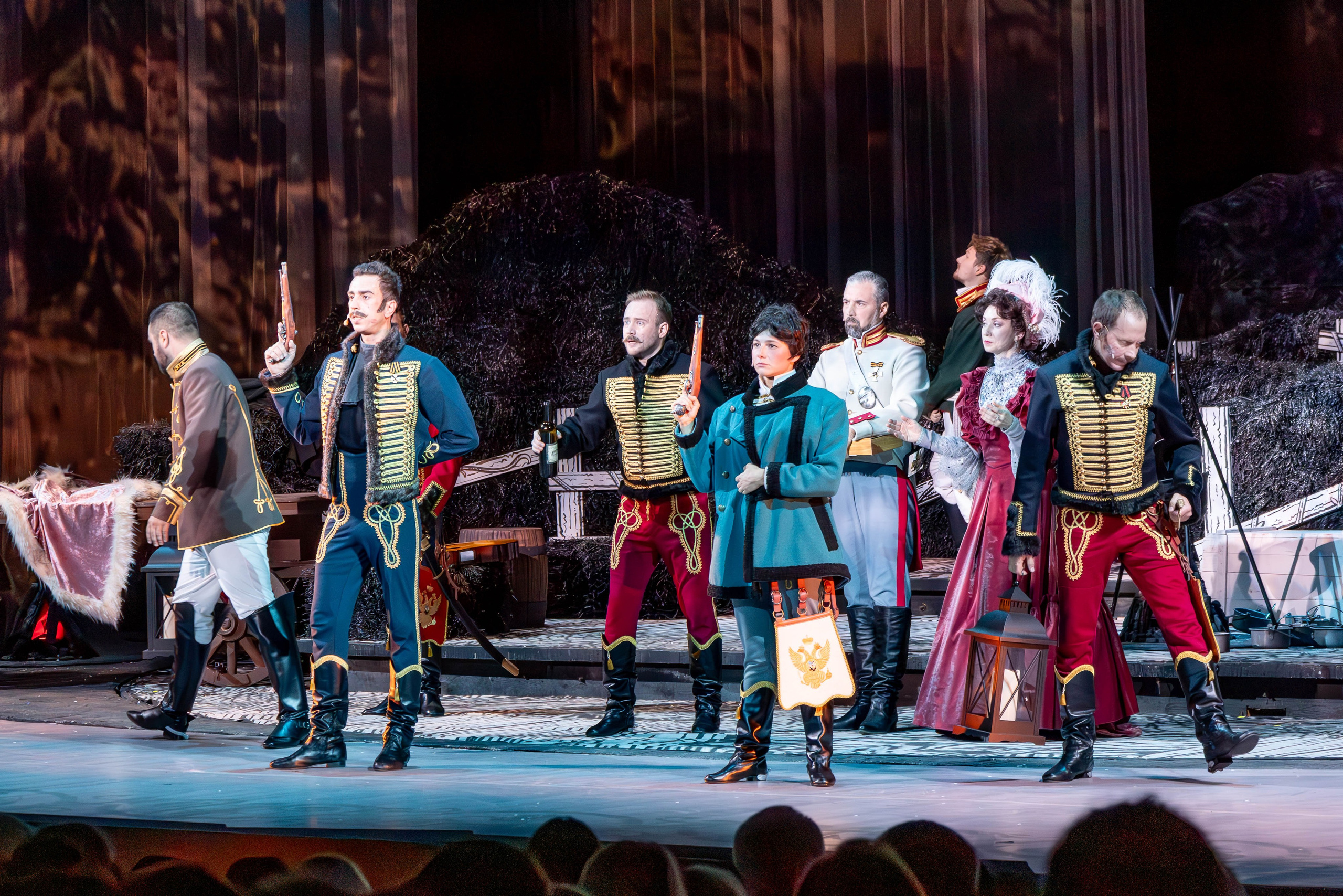 Спектакль «Гусарская баллада» в театре Российской Армии