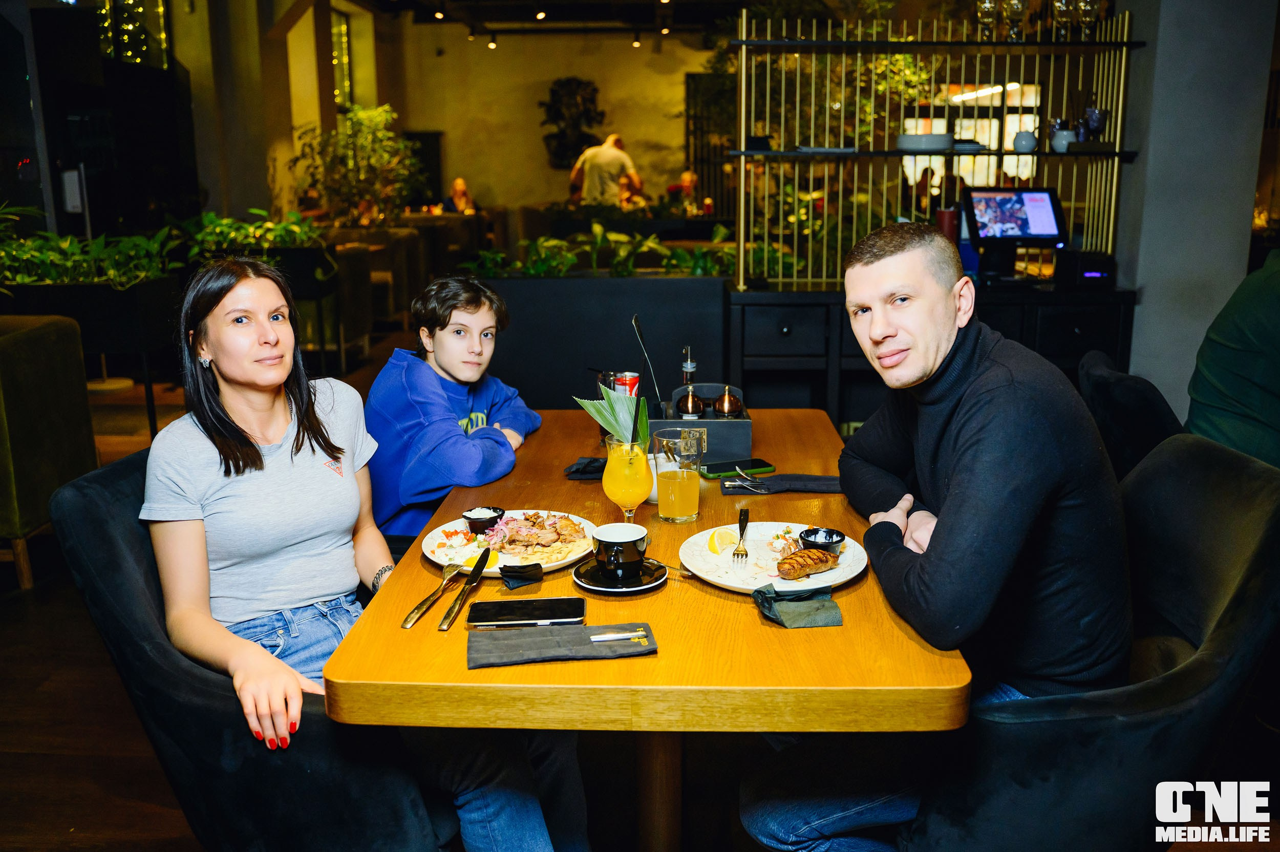 8 Марта в El Greco. One Media Life: фоторепортажи, фотоотчеты с мероприятий и заведений