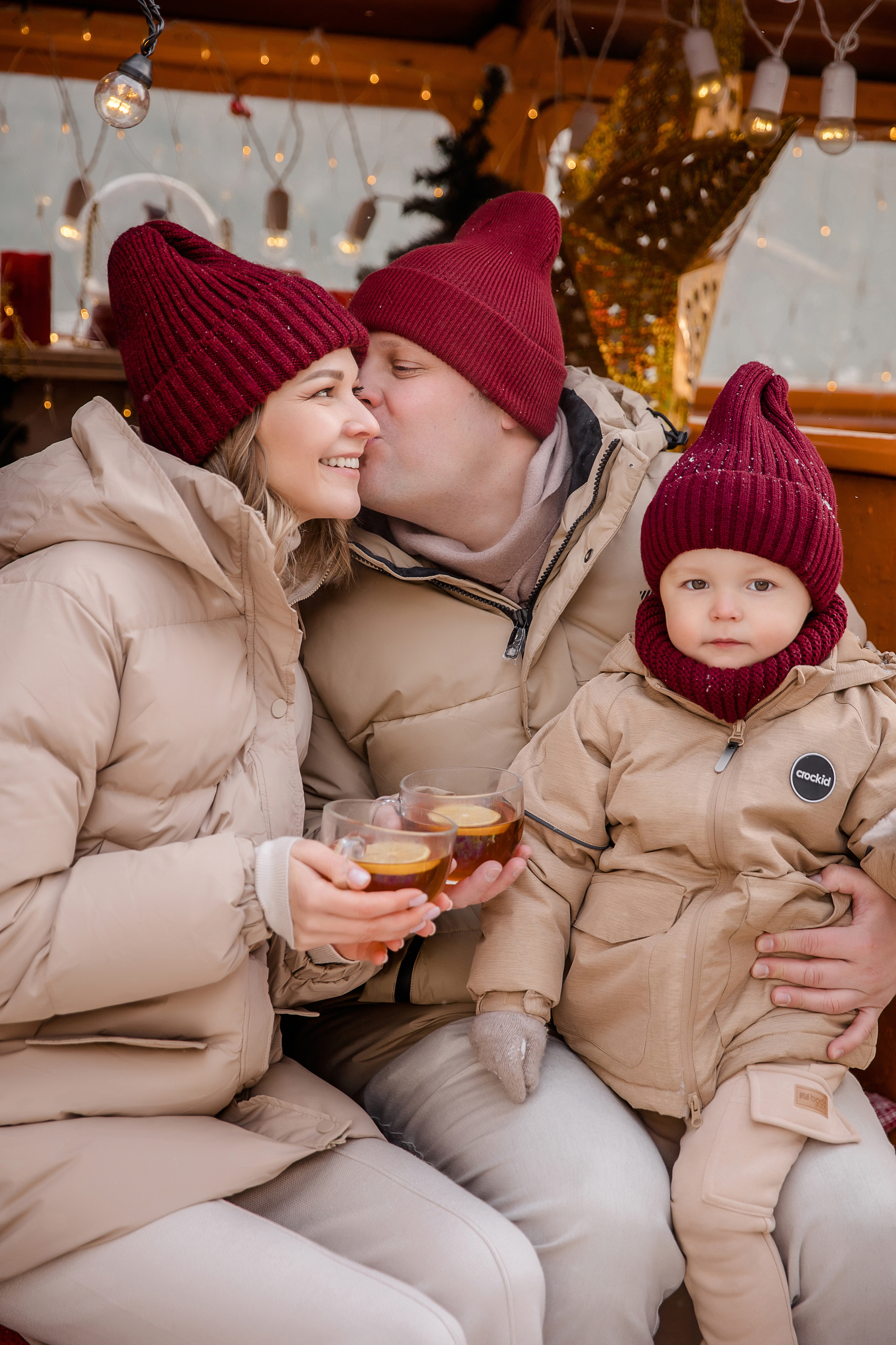 Новогодняя фотосессия с ретро-автобусом. Retro bus. Семейный и детский фотограф в Москве Вера Ускова