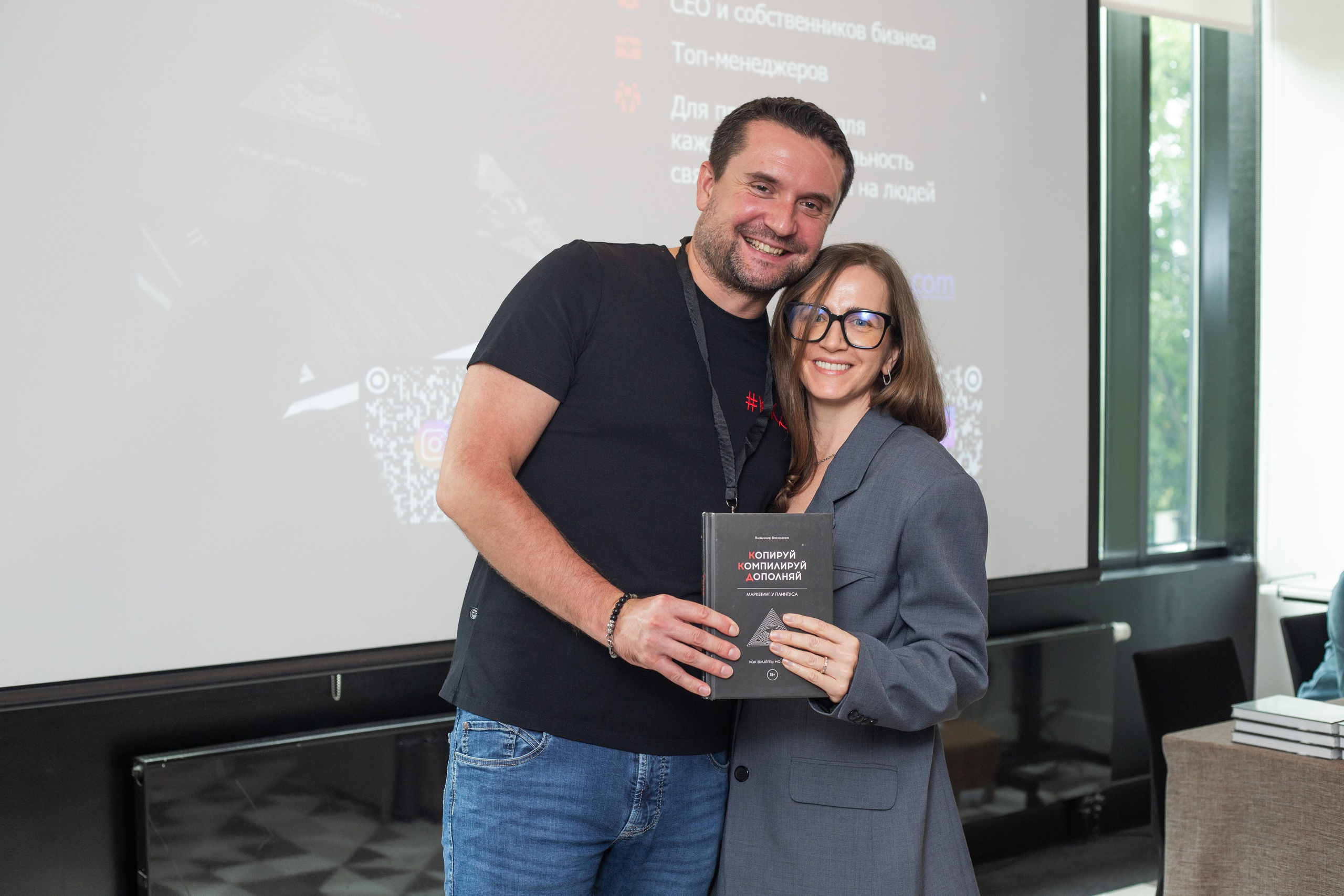 Репортажная фотосъемка во Владивостоке. Портретный, свадебный, репортажный фотограф во Владивостоке Юлиана Джули Фокс