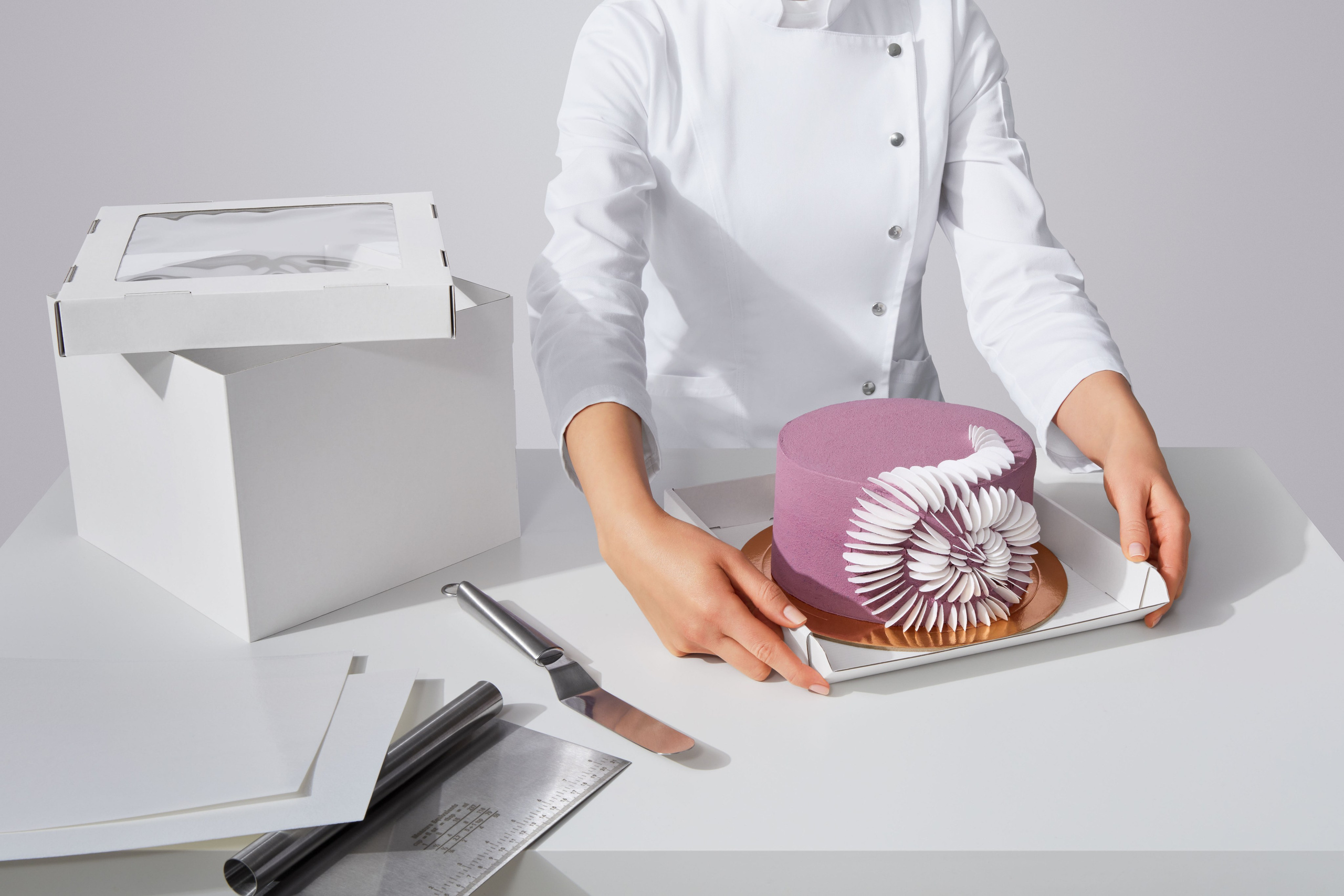 Предметная фотосъемка. Предметный фотограф. Москва. Упаковка для тортов, одноразовая упаковка.