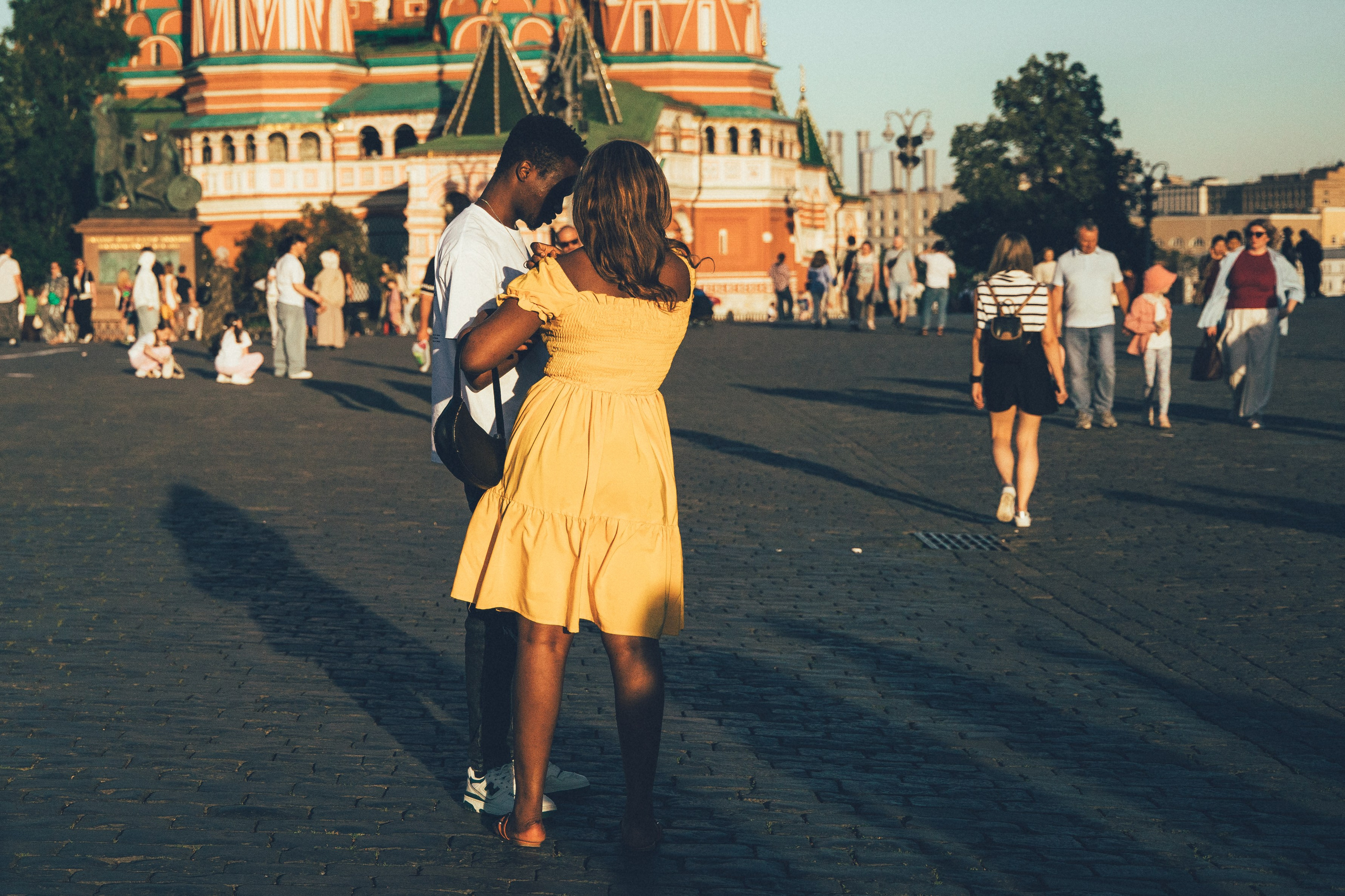STREETSAGA — уличный фотограф в Москве. Стрит, портреты, путешествия и студийная съёмка