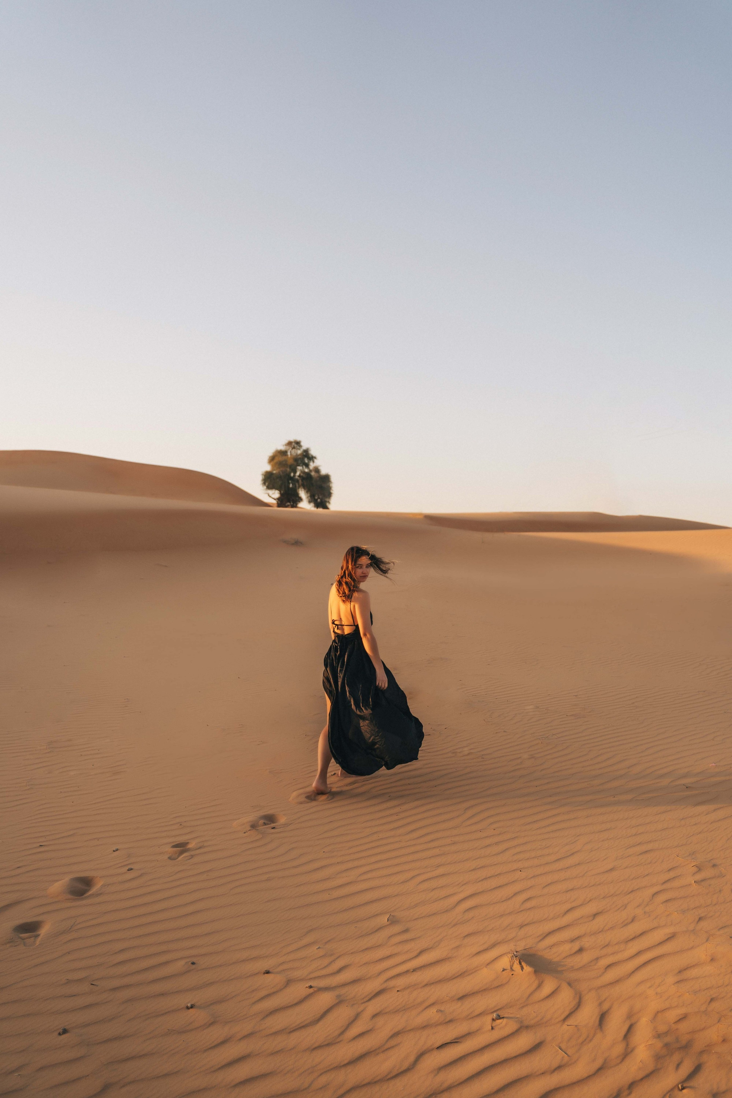 ФОтосессия в пустыне с выездом из Абу-Даби. Фотограф и видеограф в Москве и Абу Даби Мария Кулагина