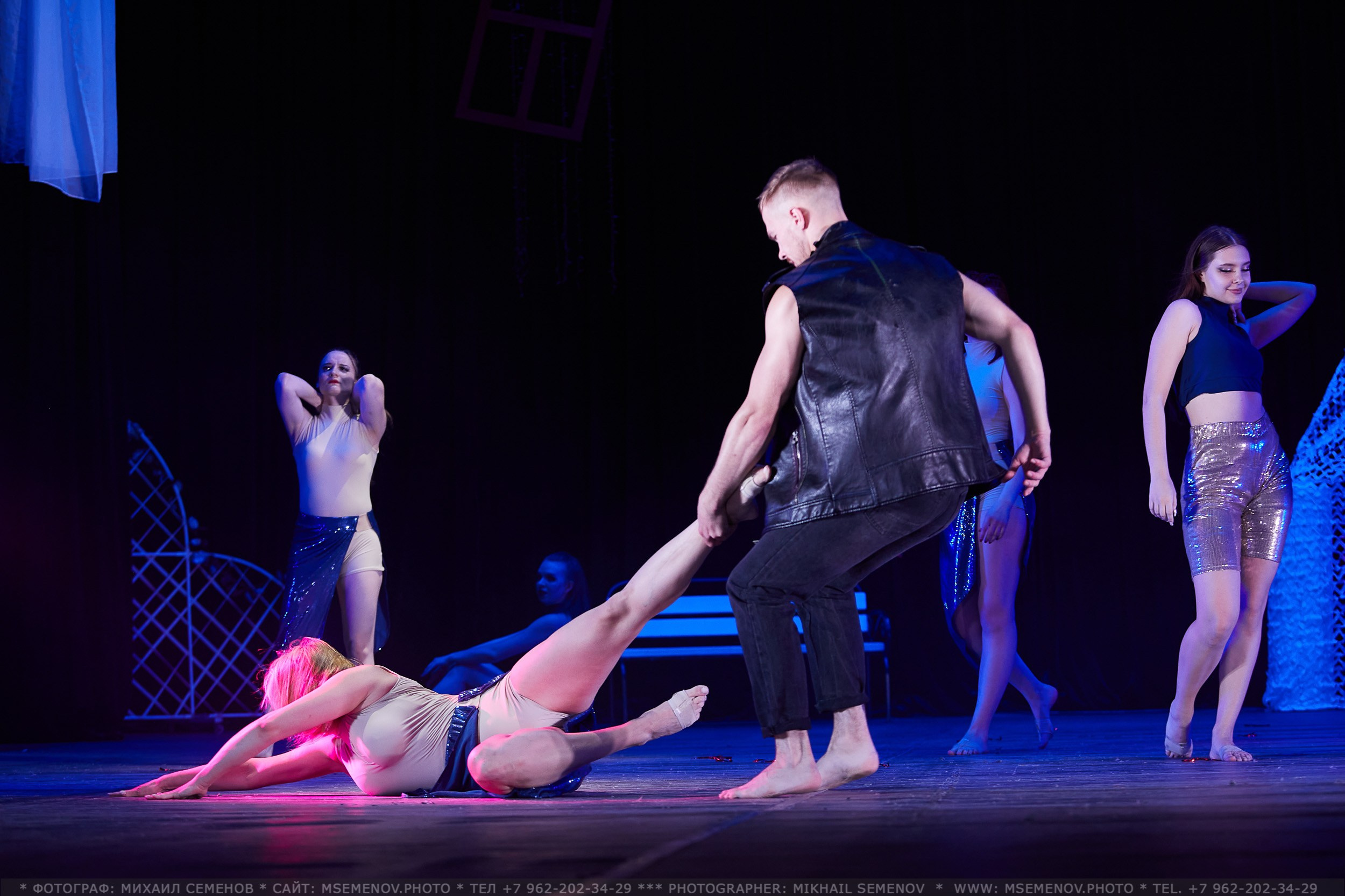 АНОНС фоторепортажа «Танцуй вопреки…» Танцевальный клуб «Априори». Фотограф, фотопроекты Михаила Семенова в Ярославле. Фотошкола