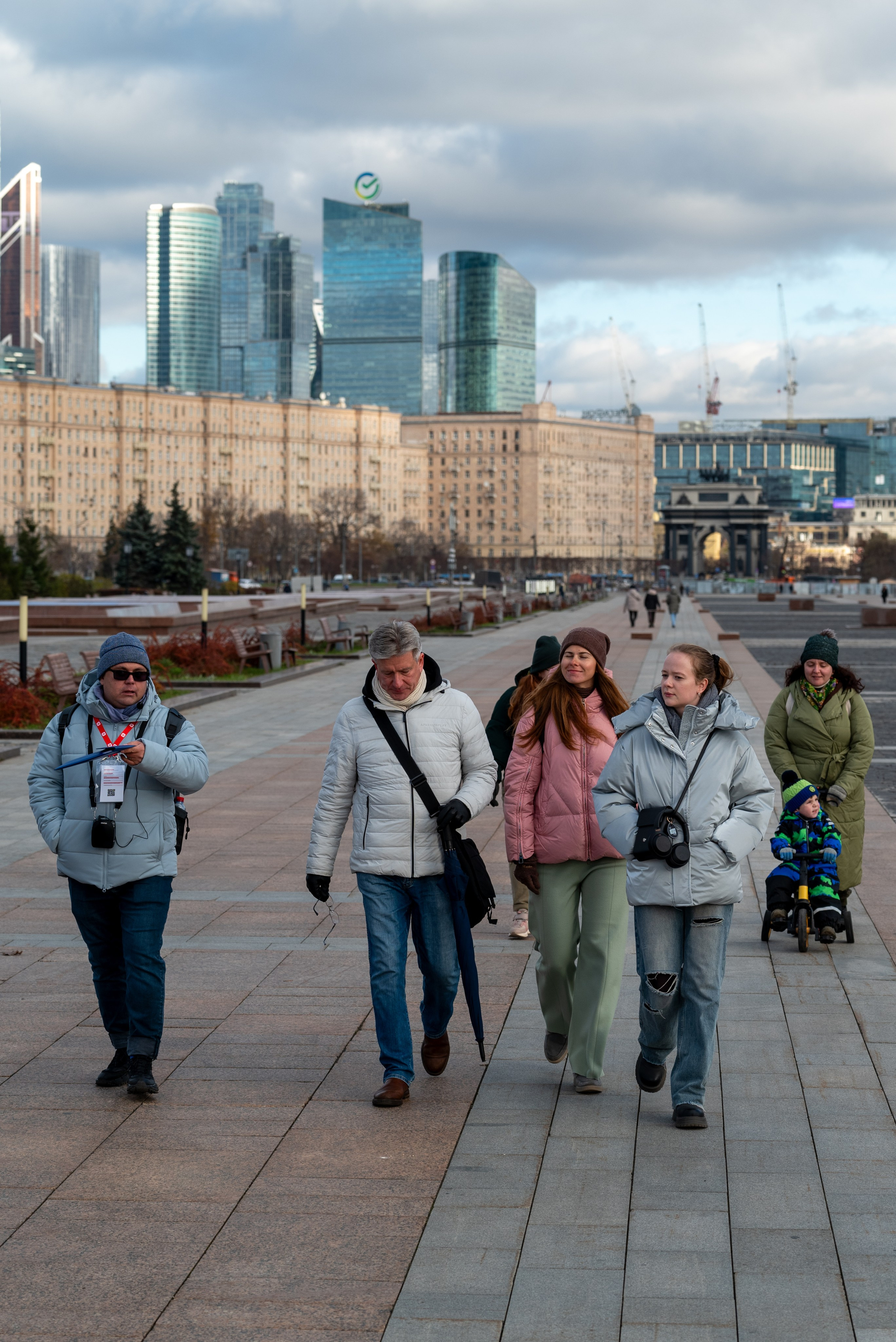 Помощь в подготовке к аттестации экскурсоводов. П&П — Полезное с Приятным. Фотоэкскурсии — Москва на память. Экскурсовод и фотограф в Москве. Увези столицу в своём альбоме!