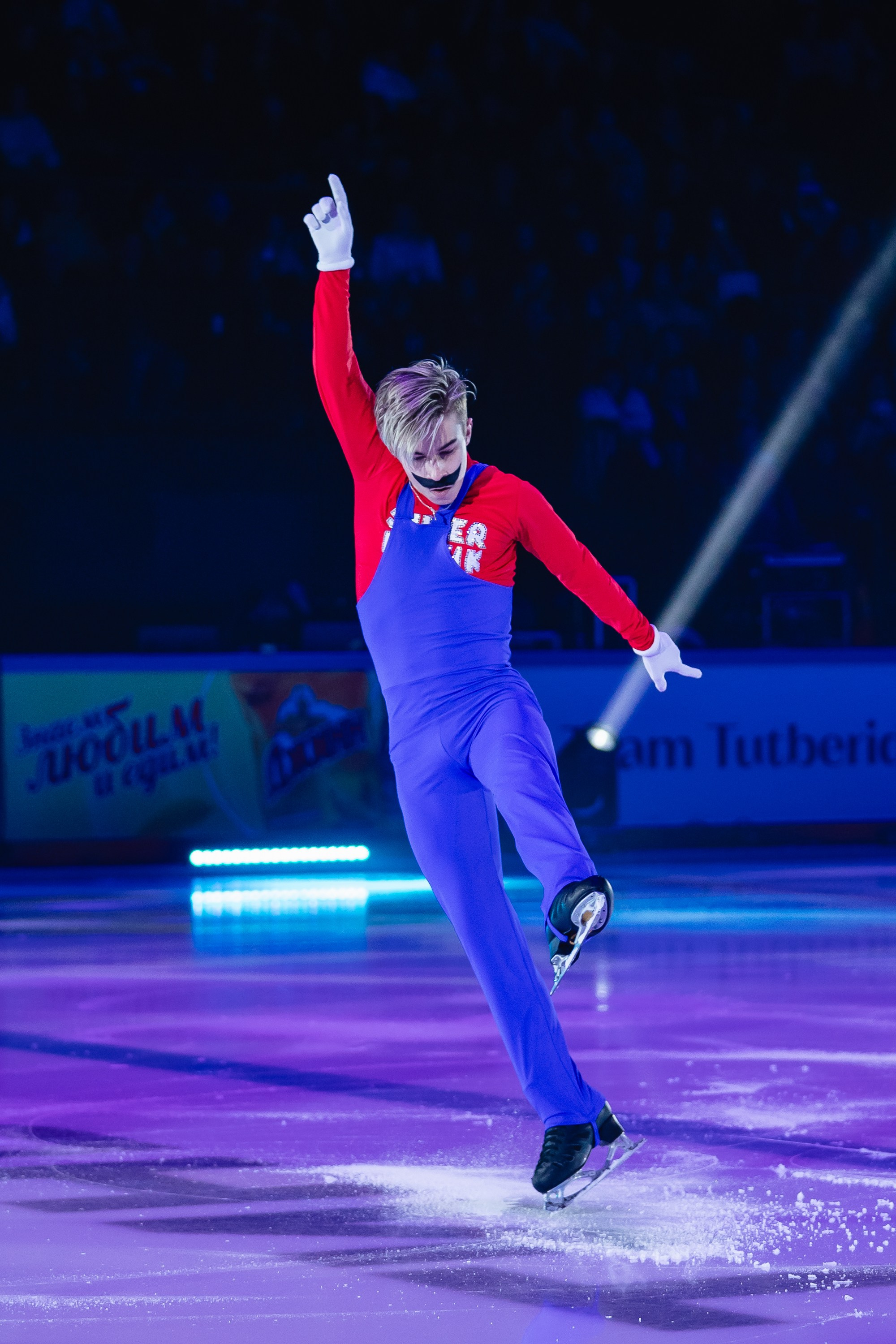 Шоу «Чемпионы на льду» в Новосибирске. Воробьева Ксения — Спортивный и танцевальный фотограф Новосибирск