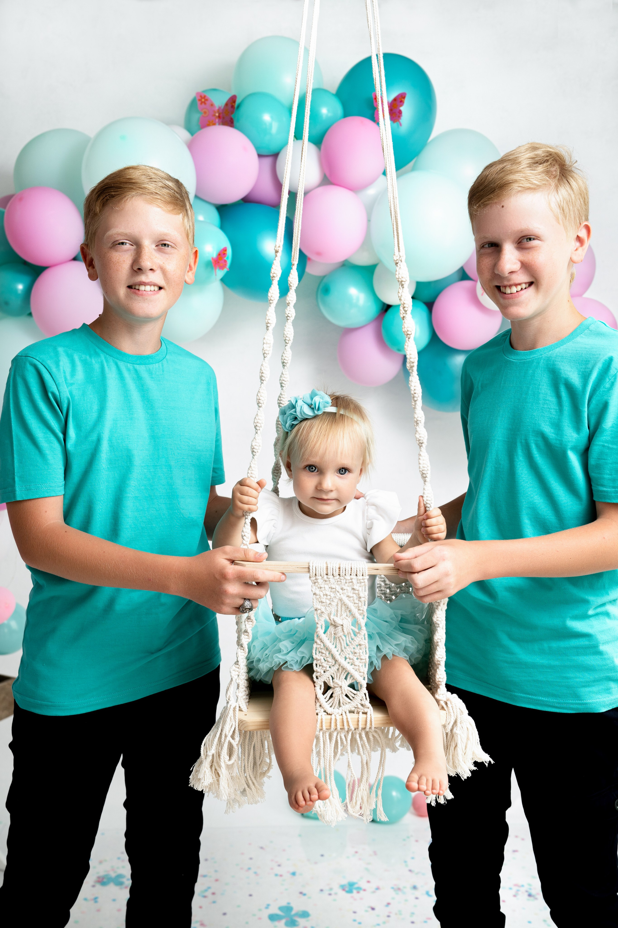 Фотосессия ГОДОВАСИЕ. Фотограф новорожденных, детей до года и беременных в Симферополе