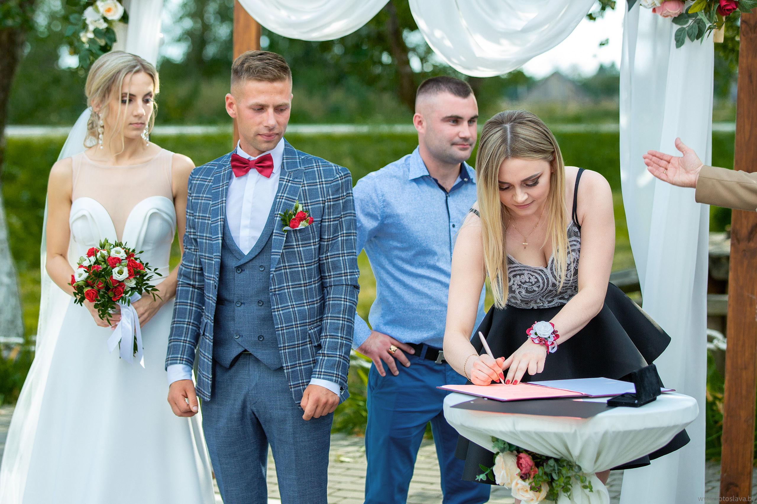 Свадебная фотосессия Нины и Александра. Свадебный фотограф в Барановичах Вячеслав Шах-Гусейнов, фотошкола