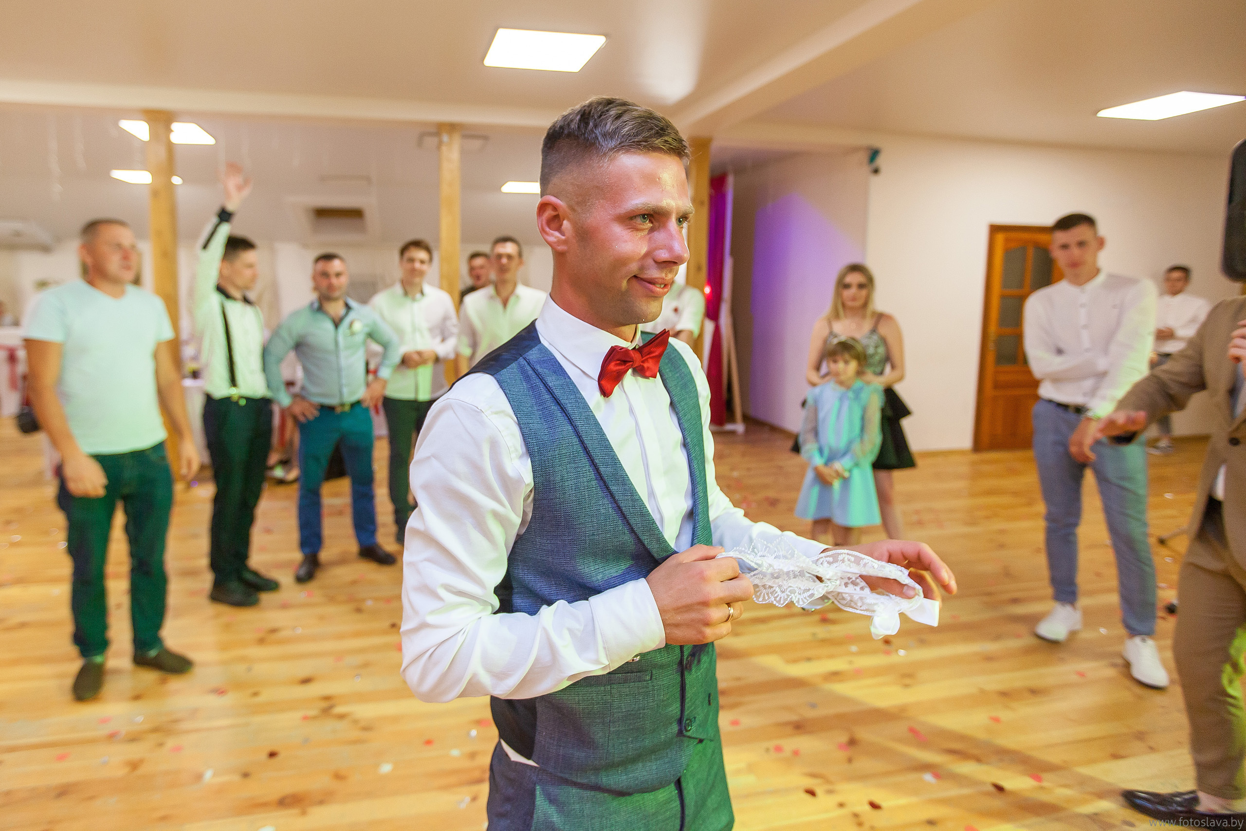 Свадебная фотосессия Нины и Александра. Свадебный фотограф в Барановичах Вячеслав Шах-Гусейнов, фотошкола