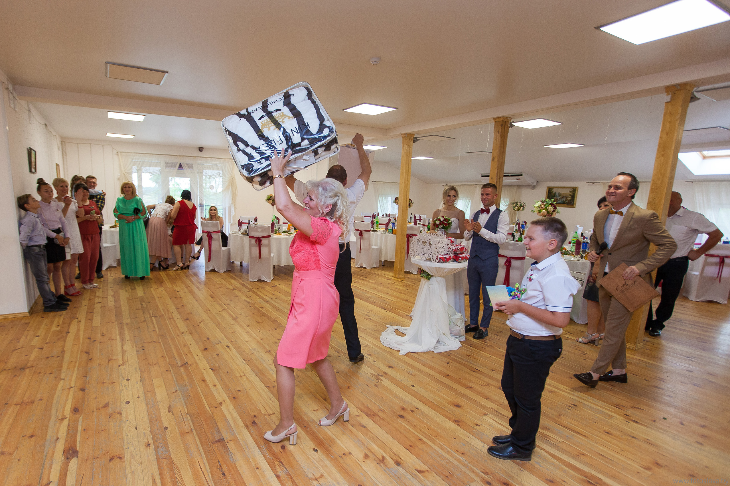 Свадебная фотосессия Нины и Александра. Свадебный фотограф в Барановичах Вячеслав Шах-Гусейнов, фотошкола