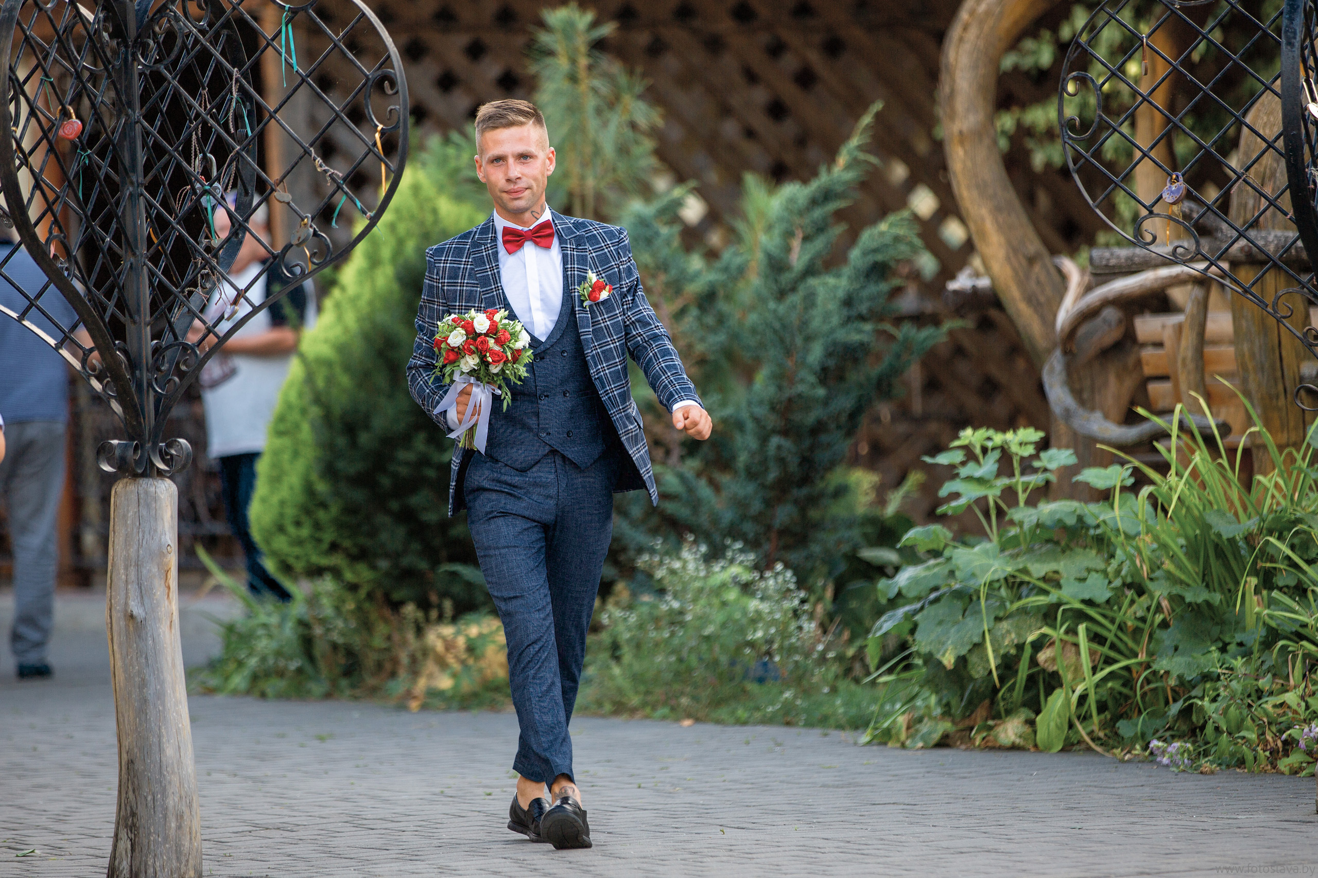 Свадебная фотосессия Нины и Александра. Свадебный фотограф в Барановичах Вячеслав Шах-Гусейнов, фотошкола