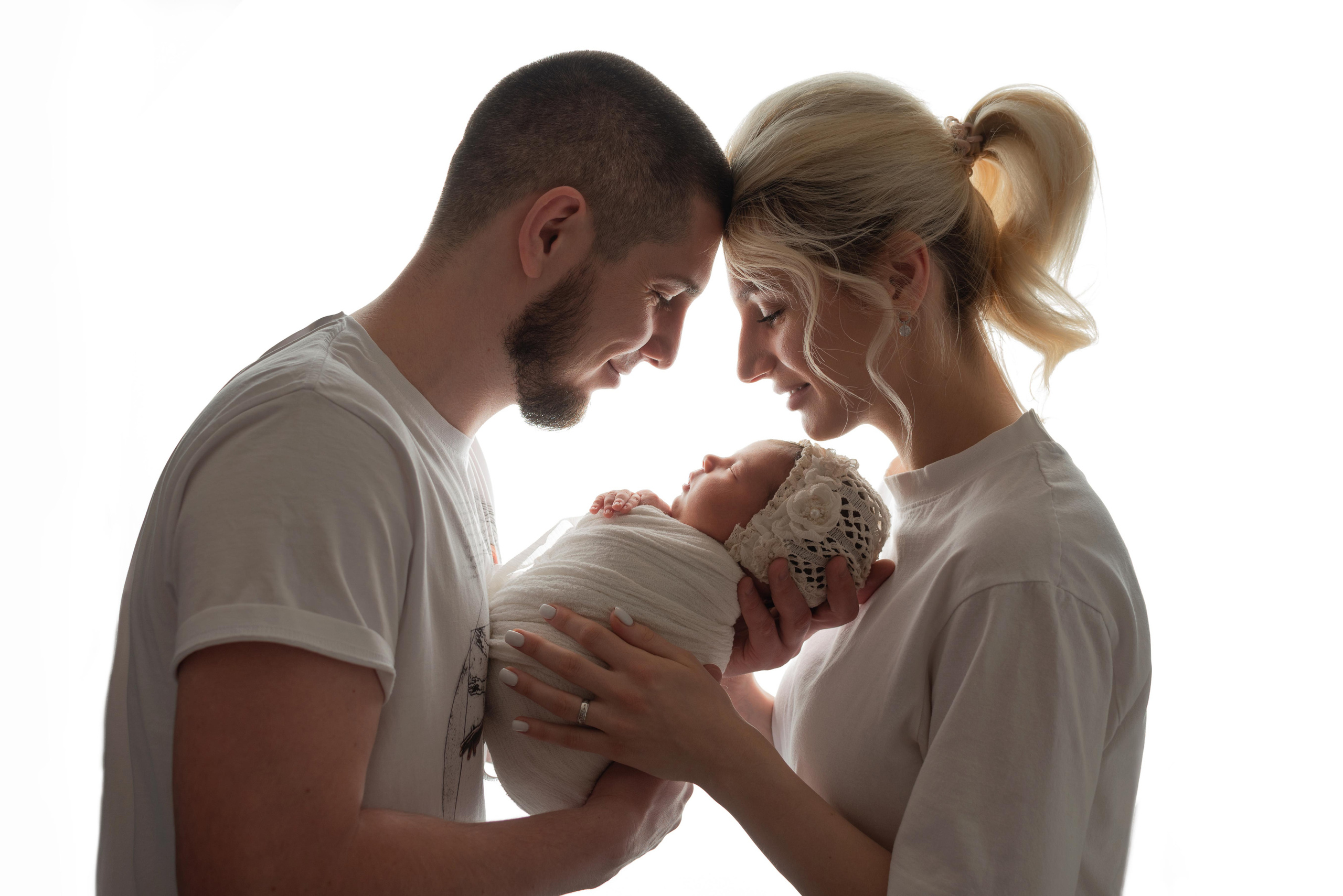 Малышка Алиса пакет Ньюборн Экспресс + кадры с родителями. Фотограф новорожденных в Нижневартовске Лара Курдюкова