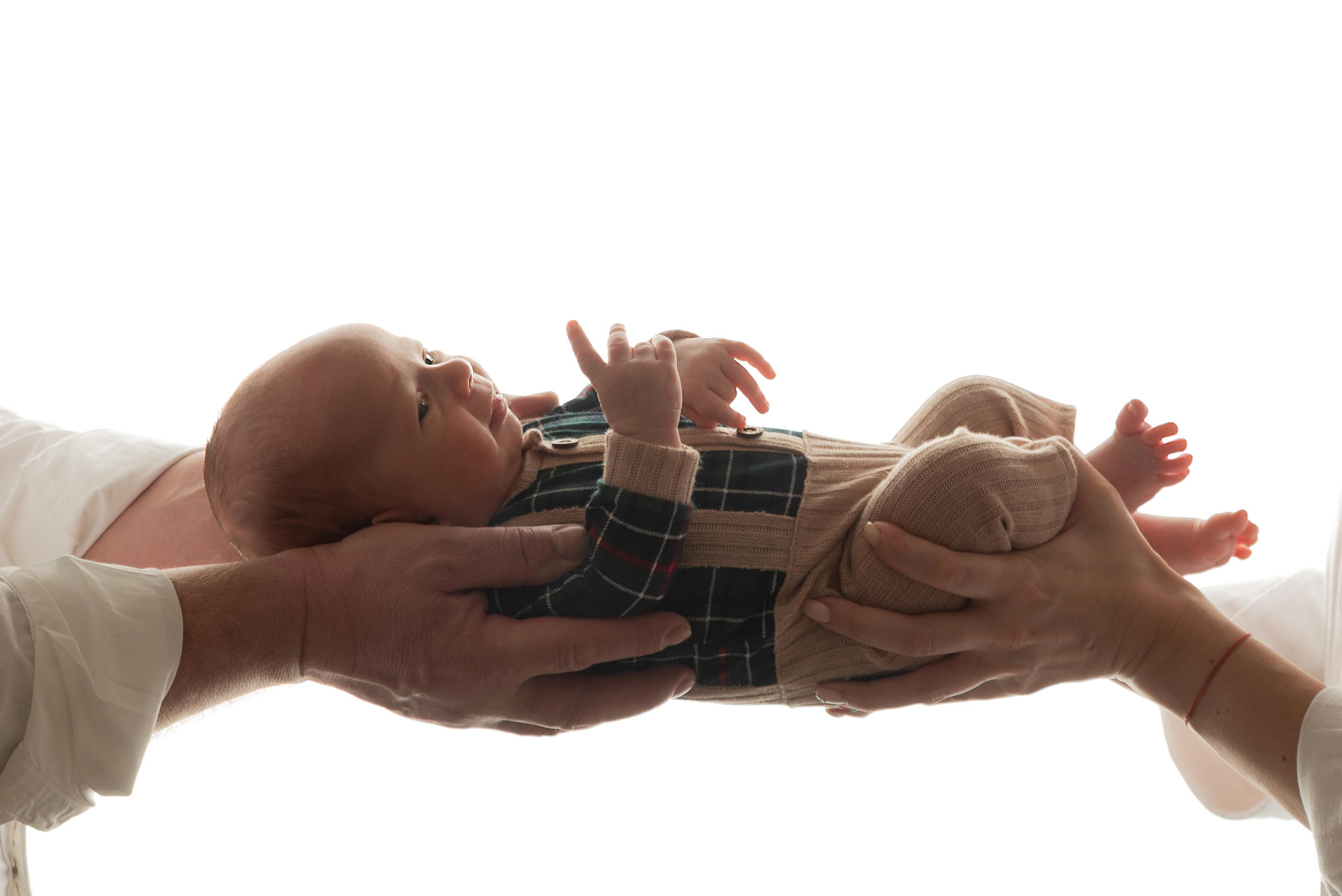 Малышка Алиса пакет Ньюборн Экспресс + кадры с родителями. Фотограф новорожденных в Нижневартовске Лара Курдюкова