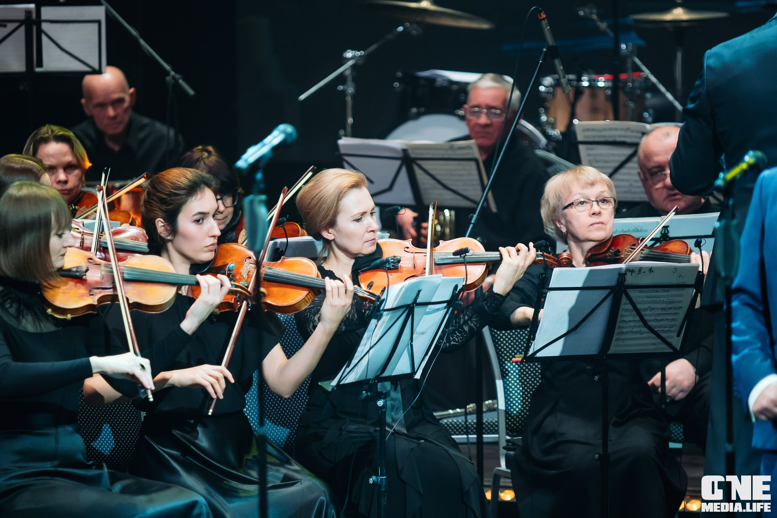 Концерт 8 марта в Янтарь холл. One Media Life: фоторепортажи, фотоотчеты с мероприятий и заведений