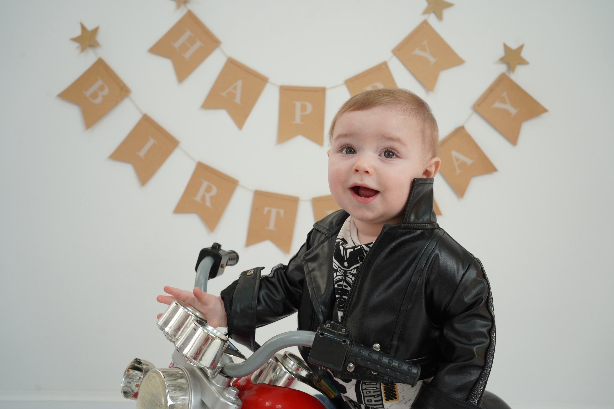 Фотосессия на Годик для Мальчиков. Детская Фотостудия ГОДОВАСИКИ в Санкт-Петербурге фотосесия на годик