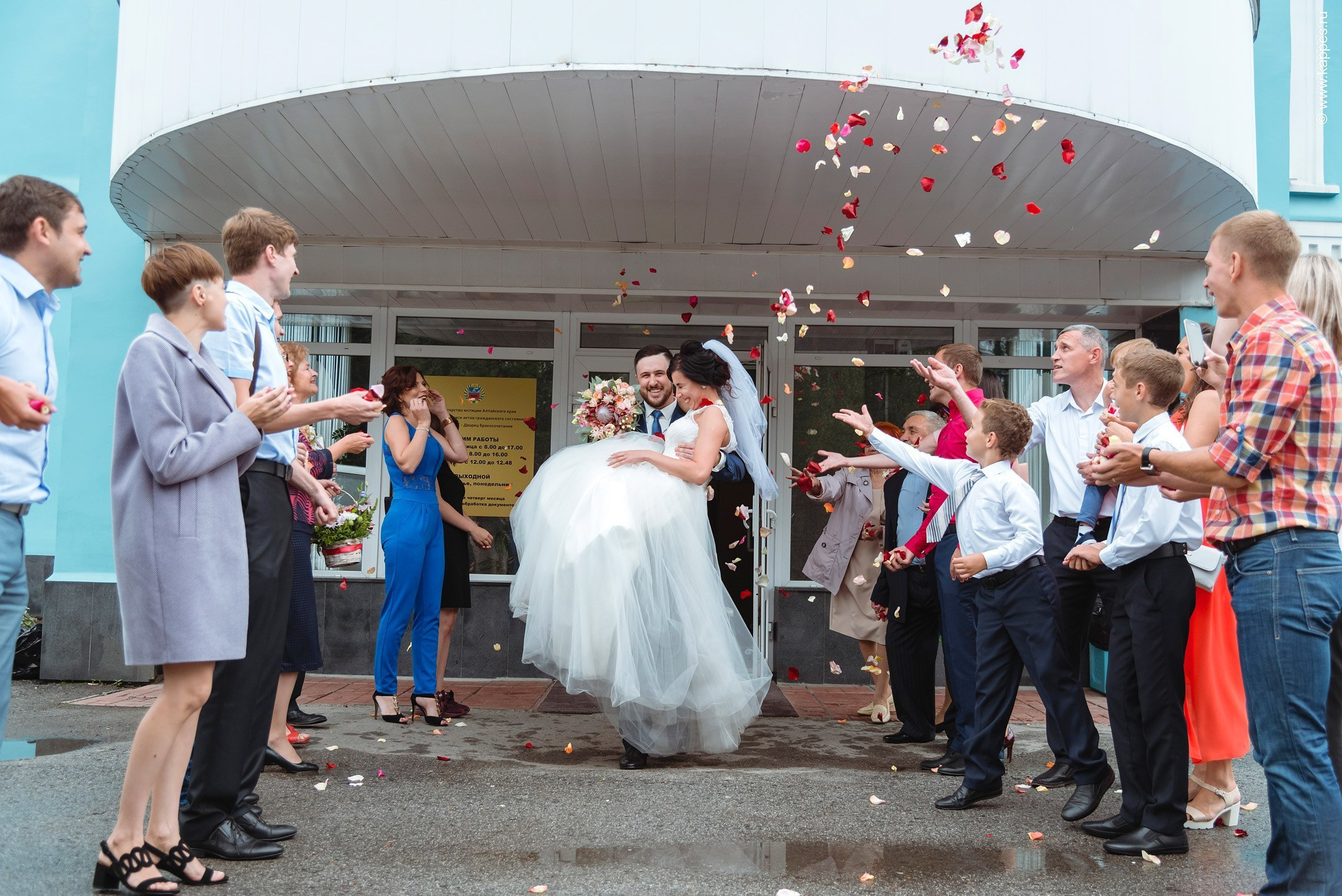 Свадебный фотограф Барнаул платье невесты. Фотограф Опыт Качество Скорость Горный Алтай Барнаул
