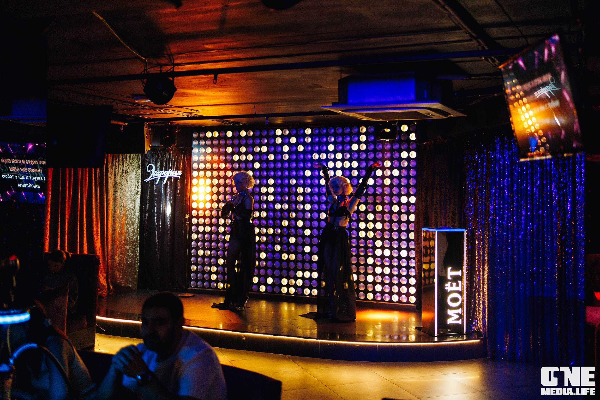 Фоторепортаж из караоке-клуба Эйфория. One Media Life: фоторепортажи, фотоотчеты с мероприятий и заведений