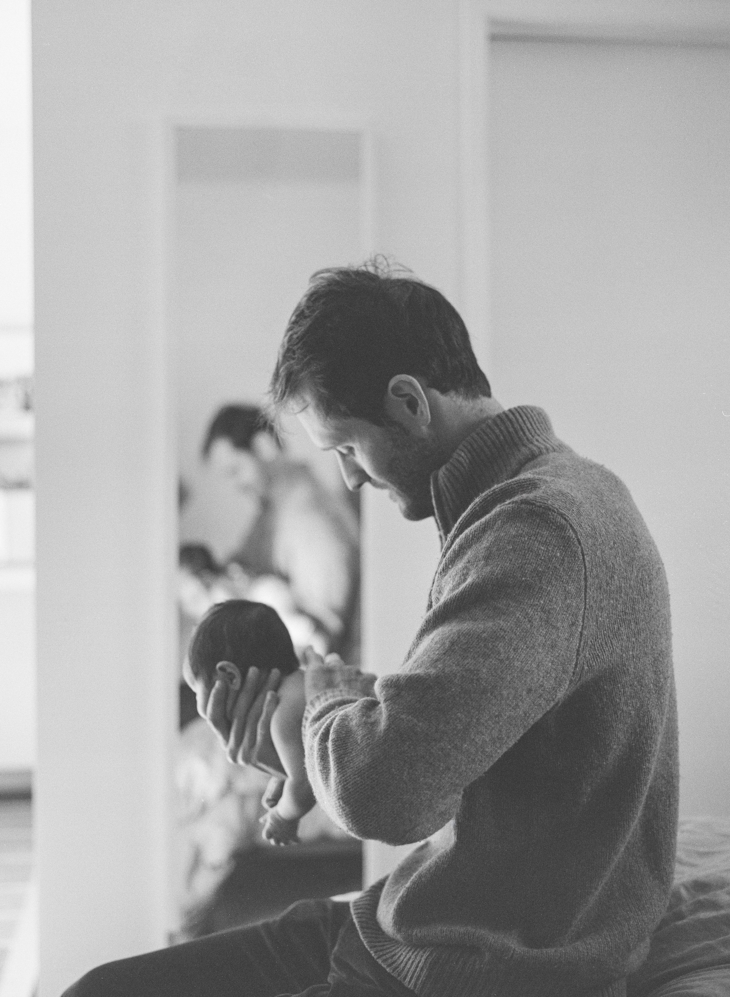 Newborn. Film photographer in Los Angeles Anastasiya Pankova