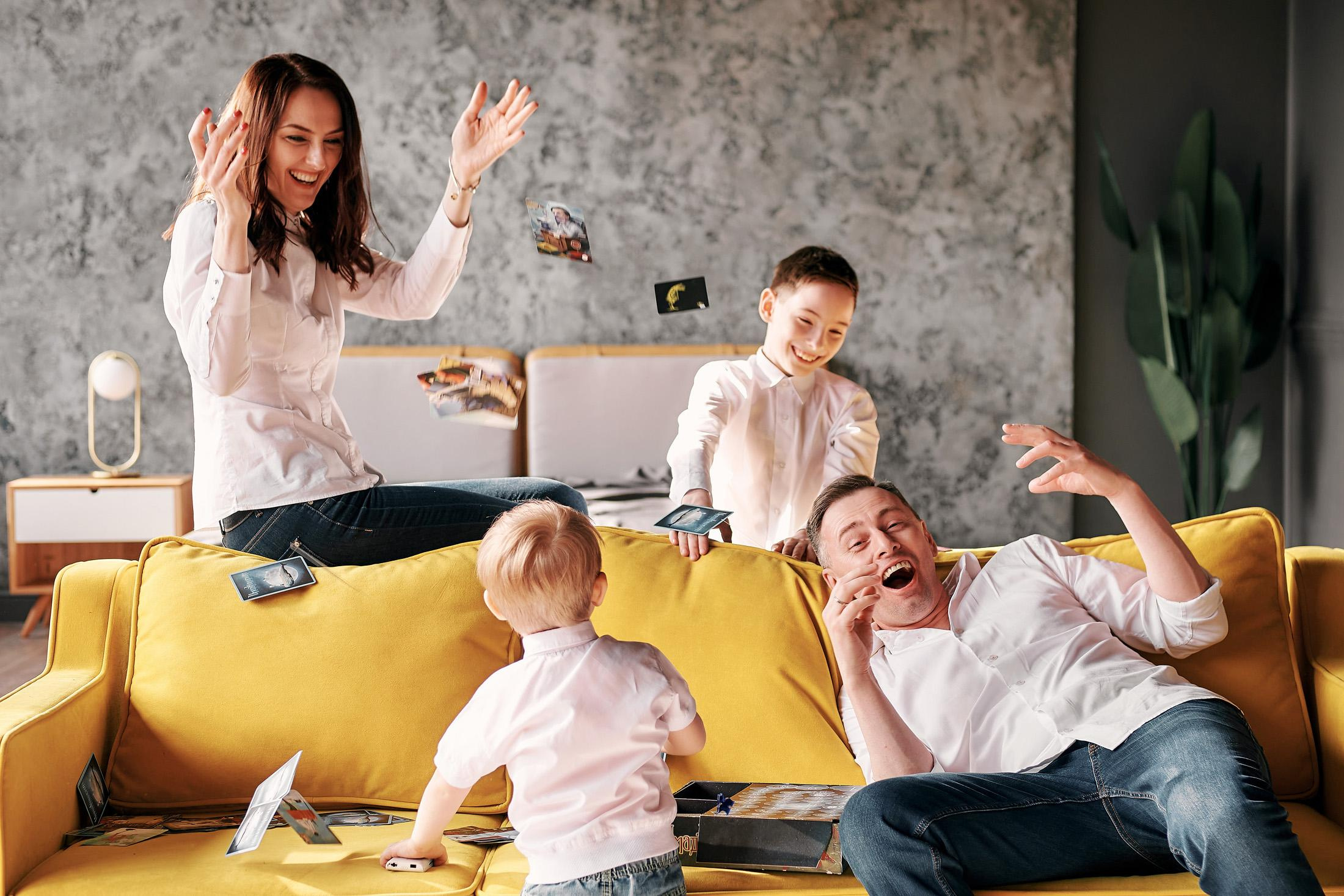 Семеня фотосессия в фотостудии Laboratory Черноморцы. Фотограф для бизнеса Константин Брусницын в Екатеринбурге