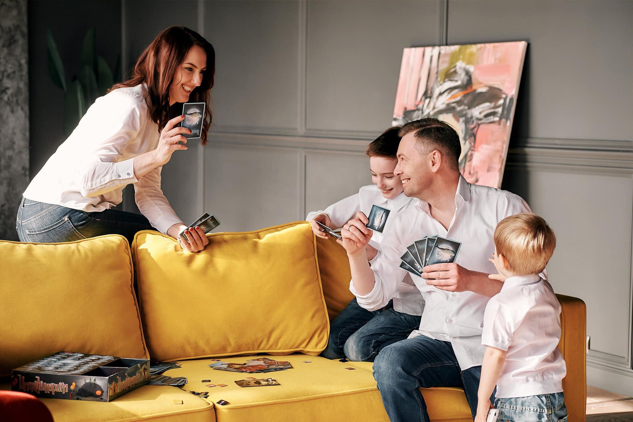 Семеня фотосессия в фотостудии Laboratory Черноморцы. Фотограф для бизнеса Константин Брусницын в Екатеринбурге