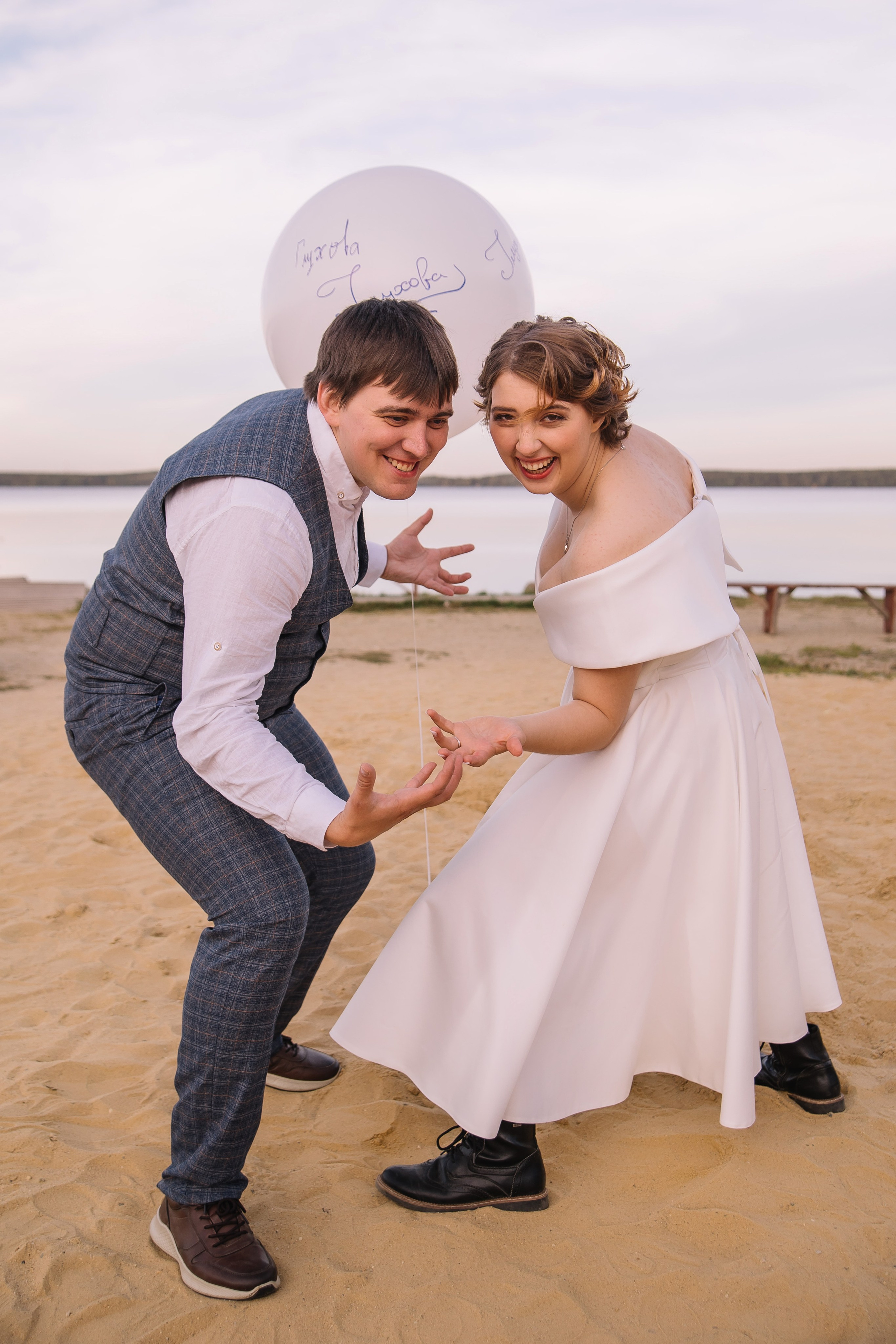 Свадебная прогулка. Свадебный, семейный фотограф, контент съёмка. Екатеринбург. Елена Граф