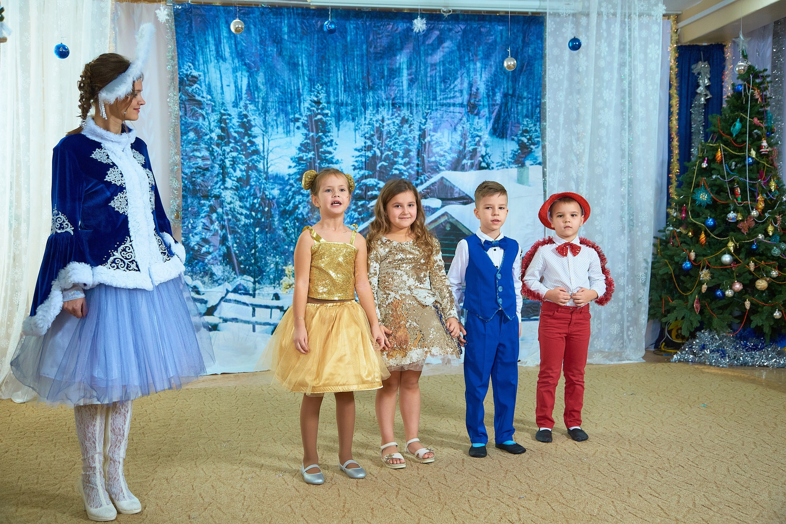 Новогодний утренник. Выпускной альбом Новосибирск