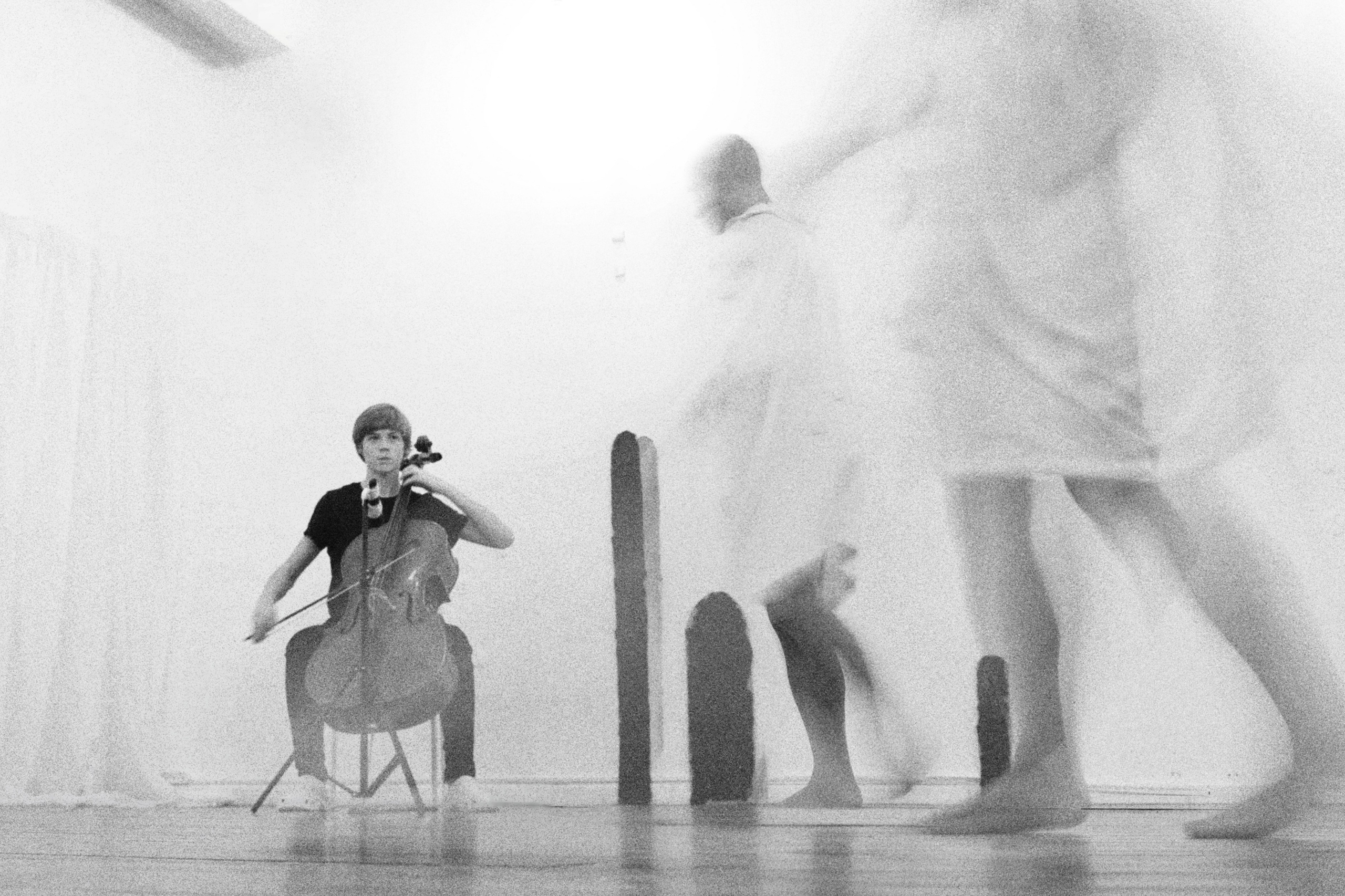 Pavel Alekhin, Clown-mime / Saint-Petersburg 2024. POLINA MÔMOT