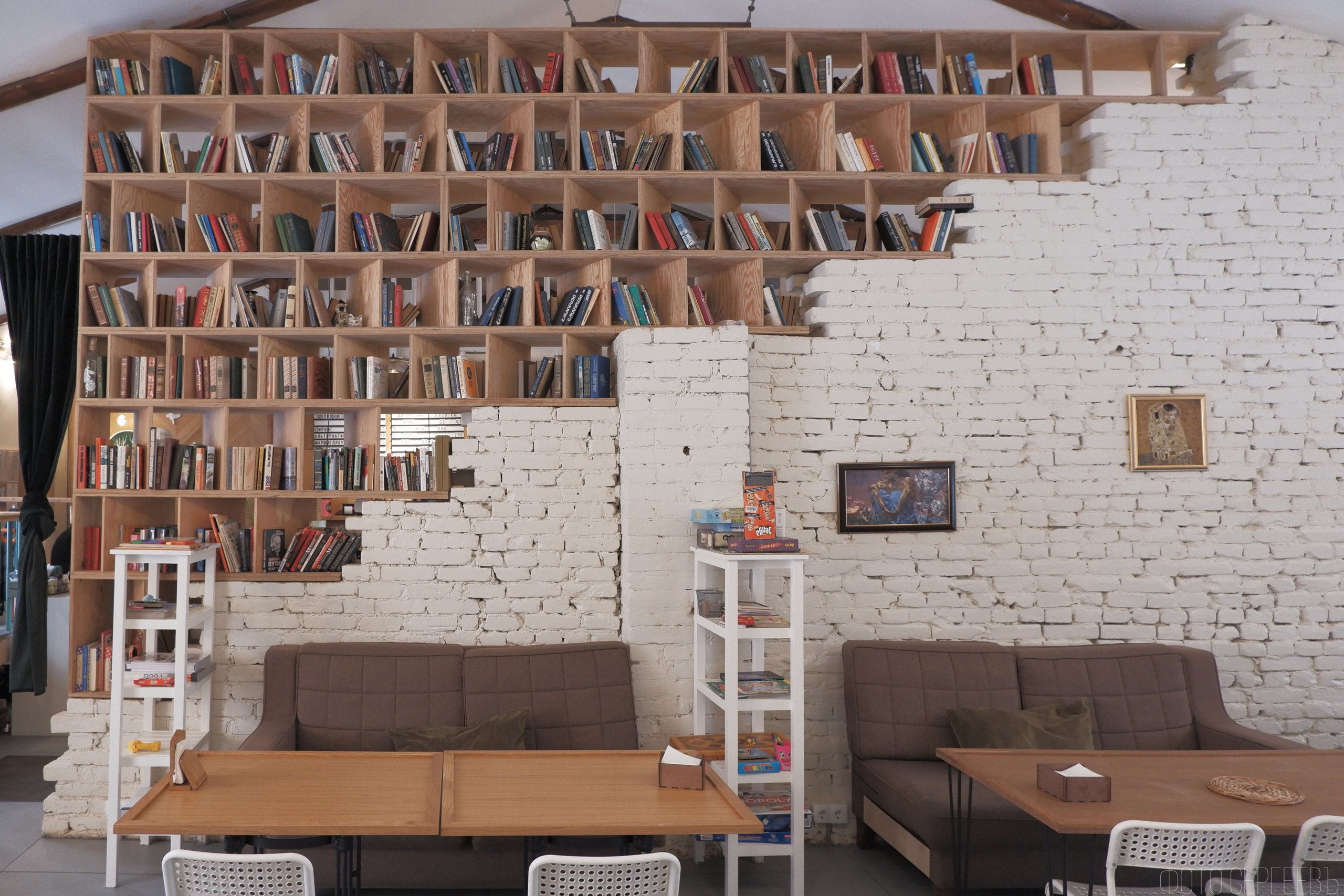 «Иду лесом». Кофе лофт в Братцево. Фотографъ Сергѣевъ. Поймать мгновеніе