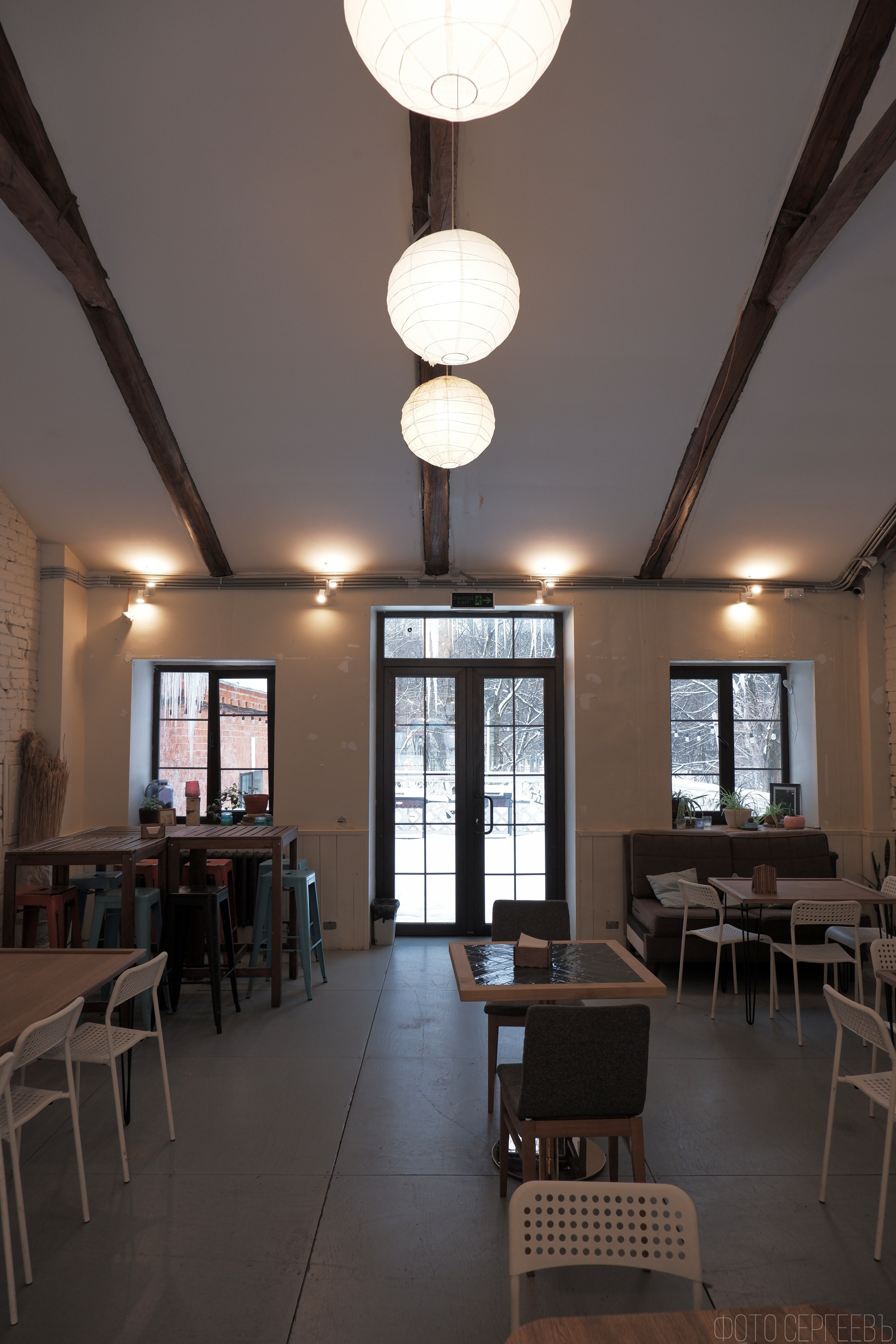 «Иду лесом». Кофе лофт в Братцево. Фотографъ Сергѣевъ. Поймать мгновеніе