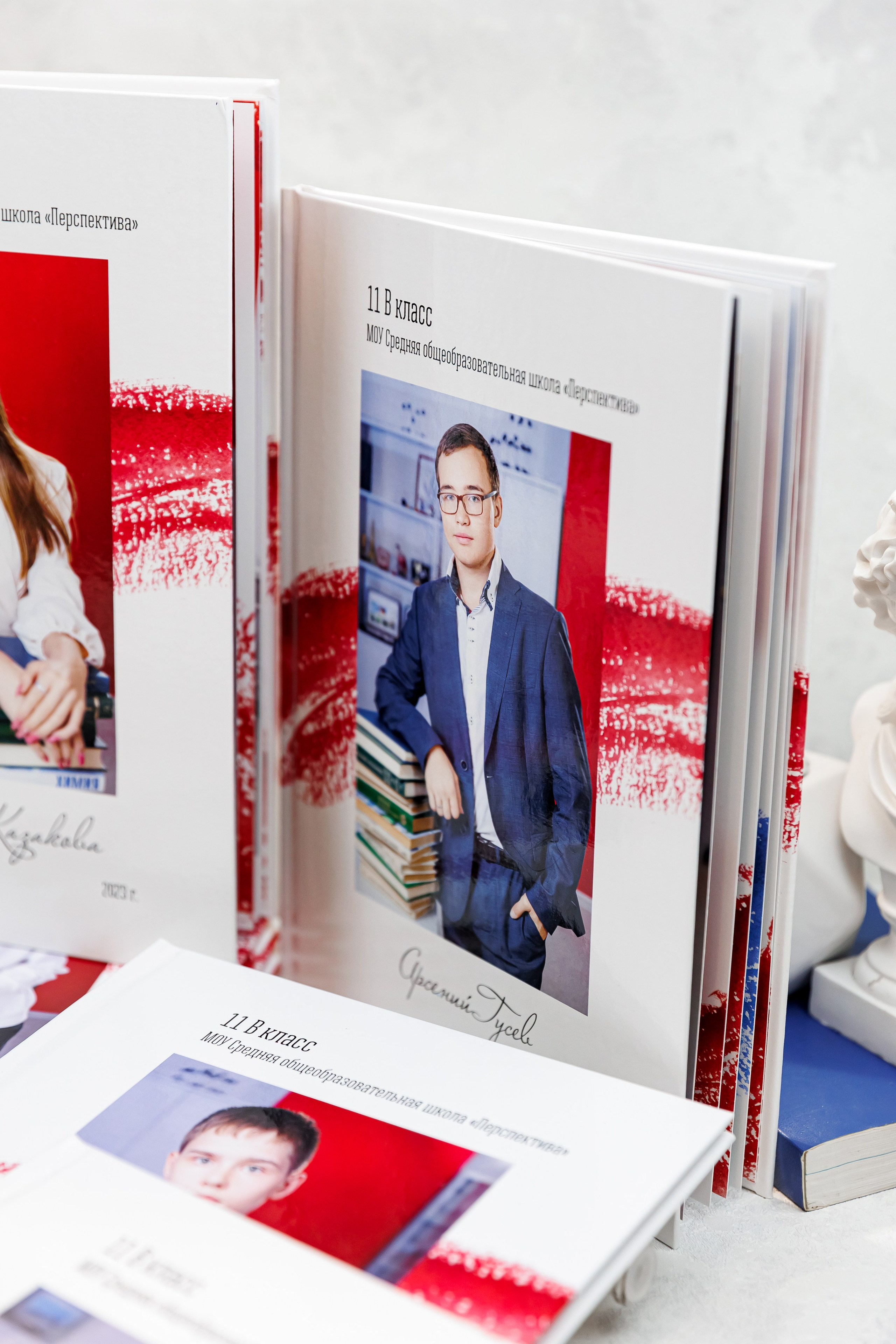 Выпускные альбомы общая информация. Семейный и детский фотограф Комина Елена, Власиха, Одинцово