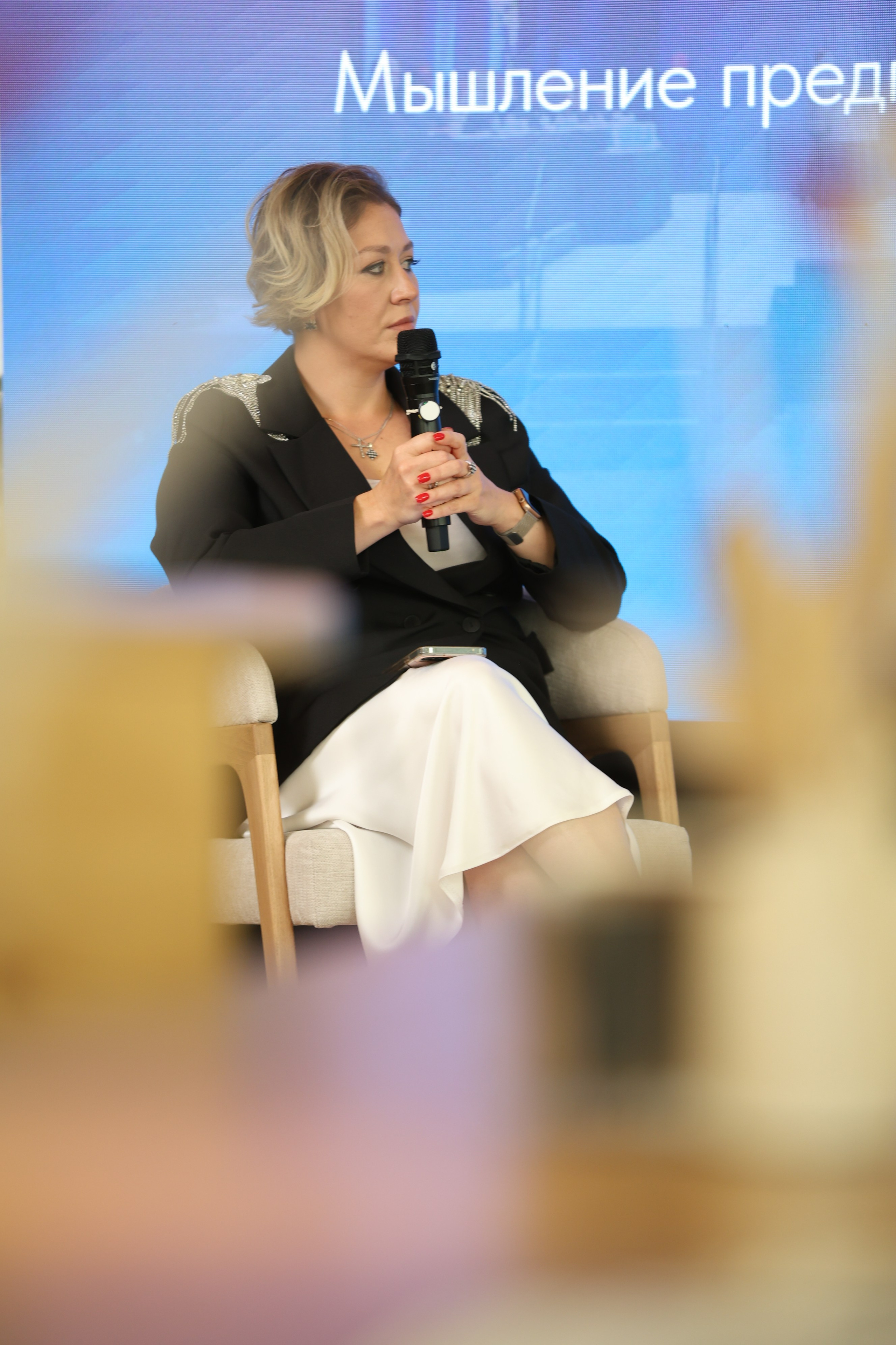 Ведущая мероприятий Анастасия ЮНИСОВА