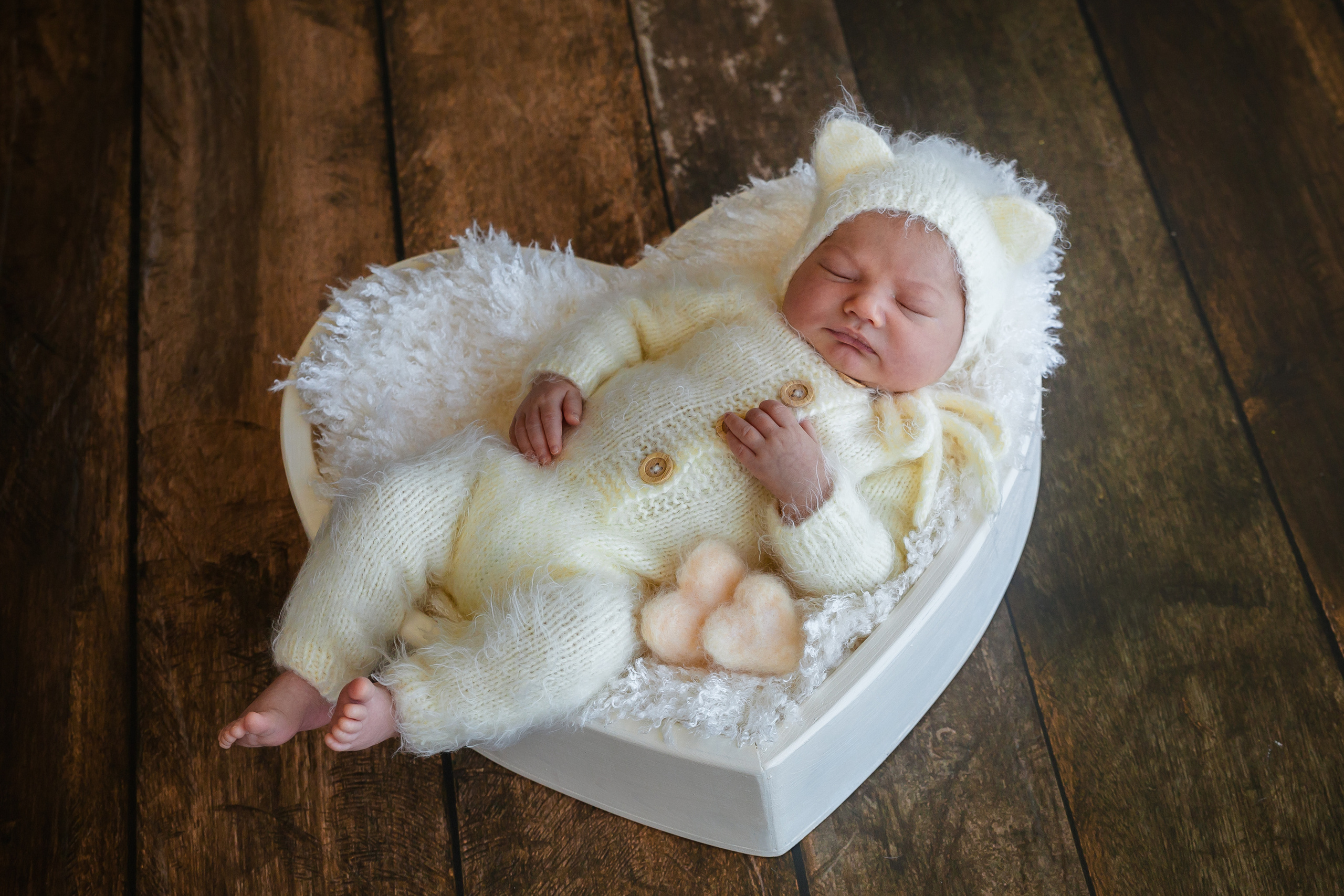 Newborn photoshooting. Professional family and children’s photographer in Izmir Irina Eron