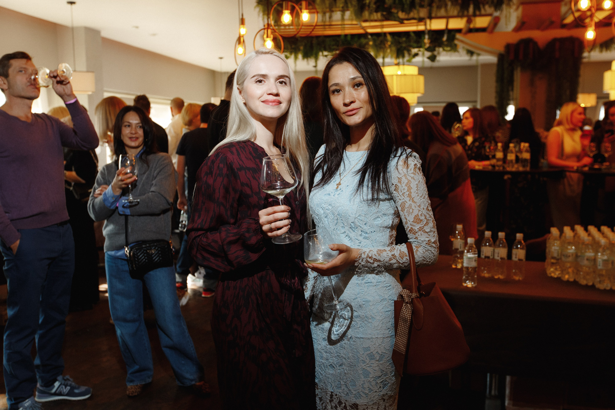 ФЕСТИВАЛЬ ИГРИСТЫХ ВИН. СВОИ. ФОТООТЧЕТЫ-СОБЫТИЯ-МЕСТА