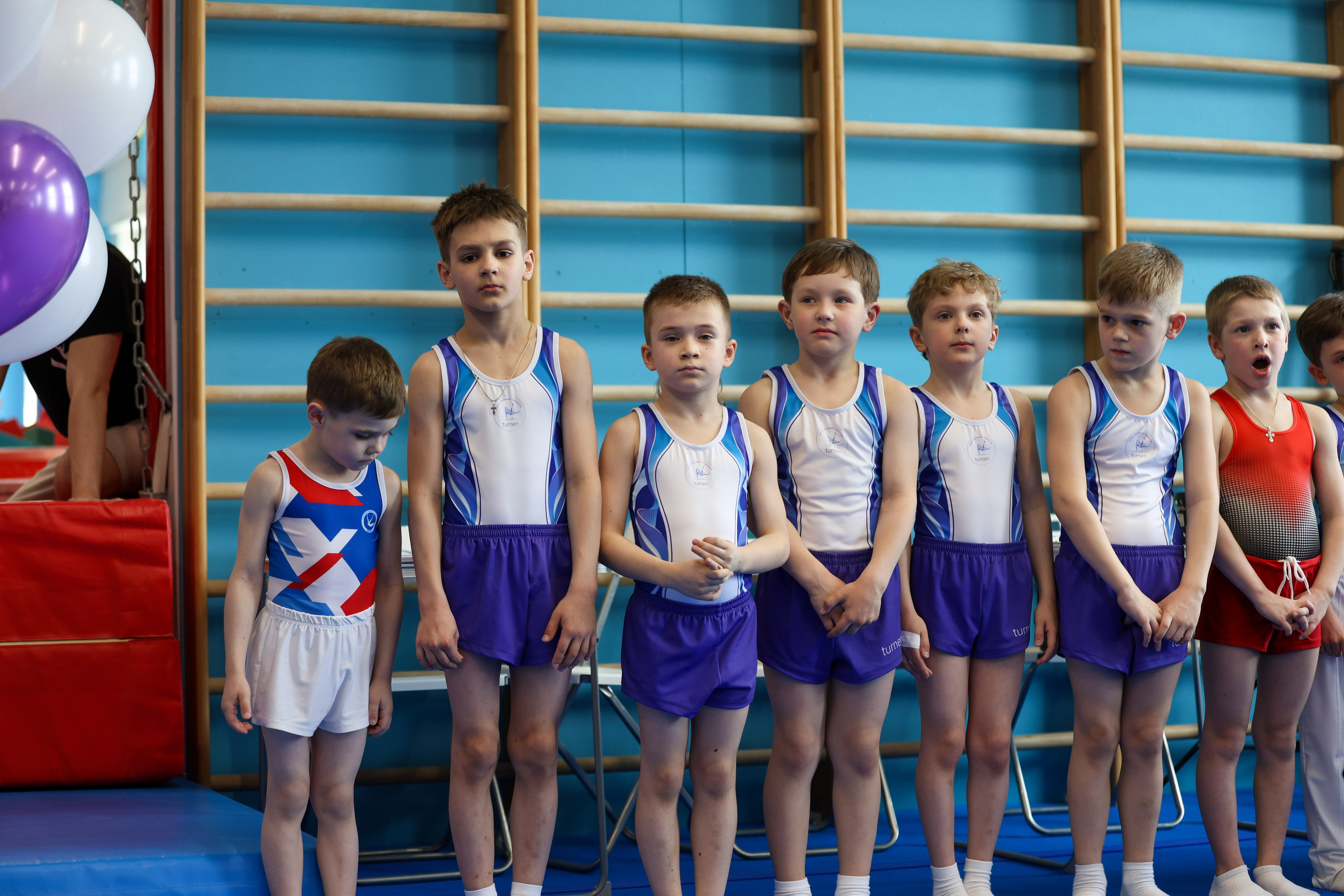 Спортивная гимнастика в школе Турнен. Фотограф в Москве портреты | репортажи | спорт