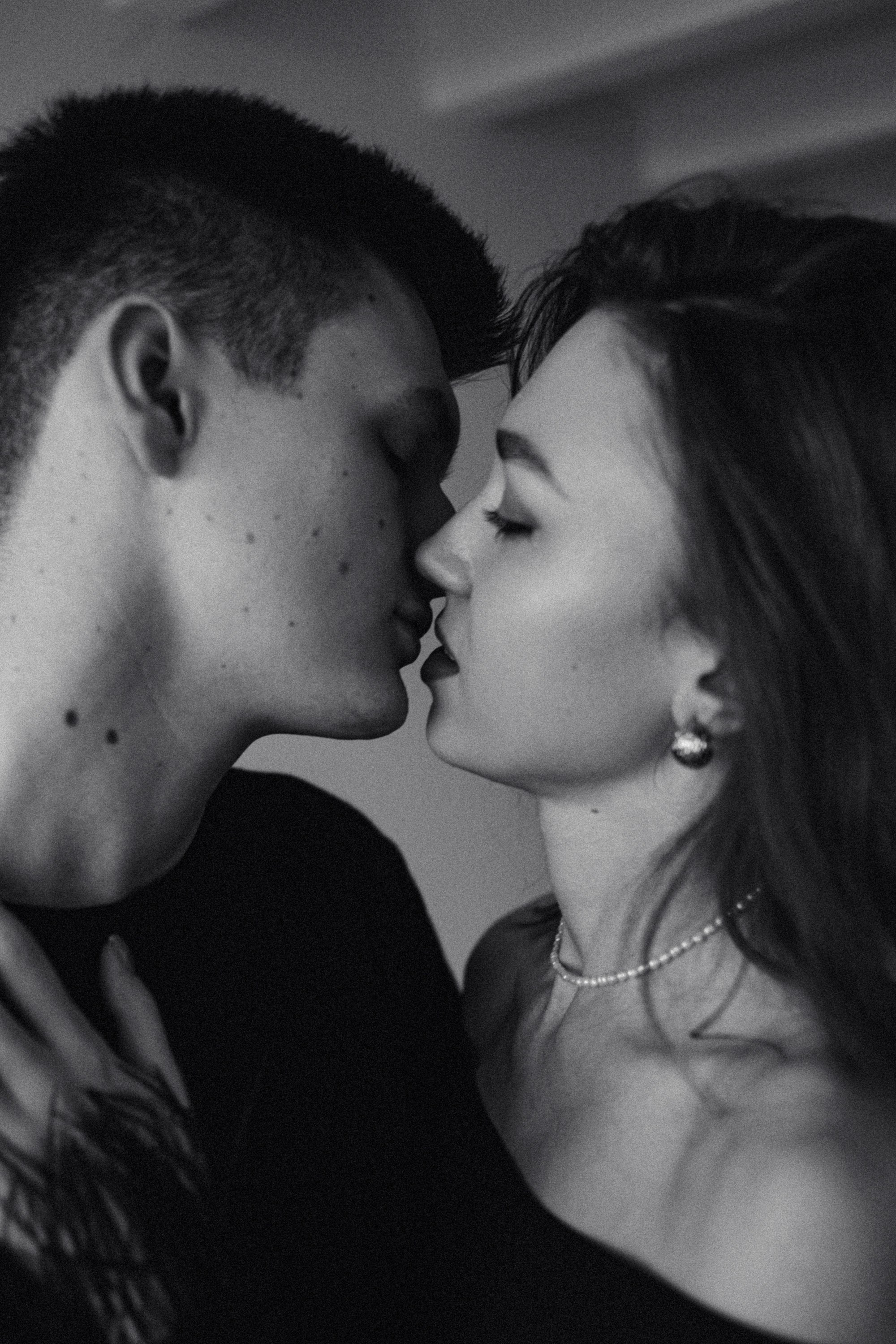 Съёмка пары в фотостудии Name. Фотограф Настя Галингер Краснодар