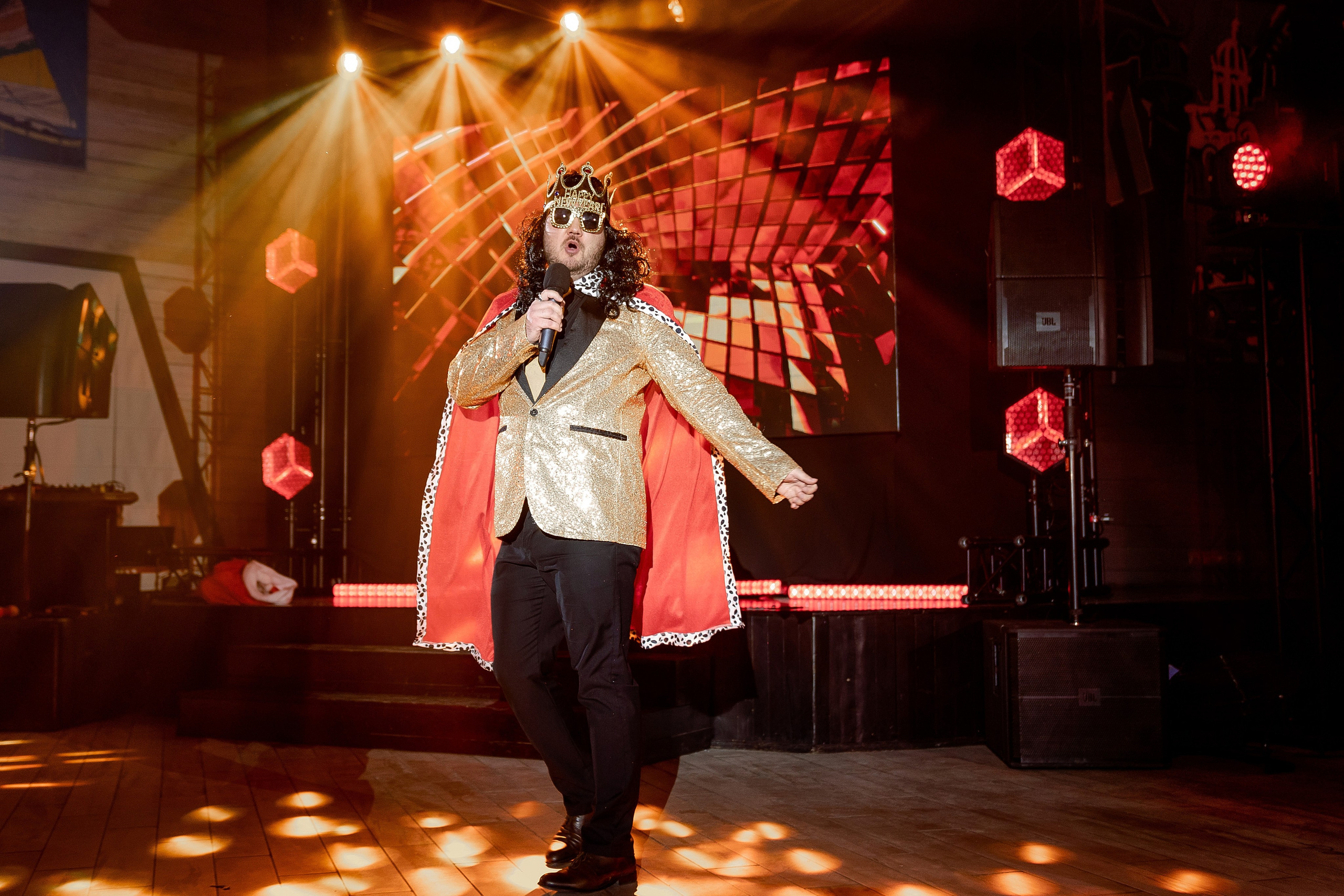 • корпоратив «АВЕНЮ». Фотограф, индивидуальные женские, мужские фотосессии в Ростове-на-Дону