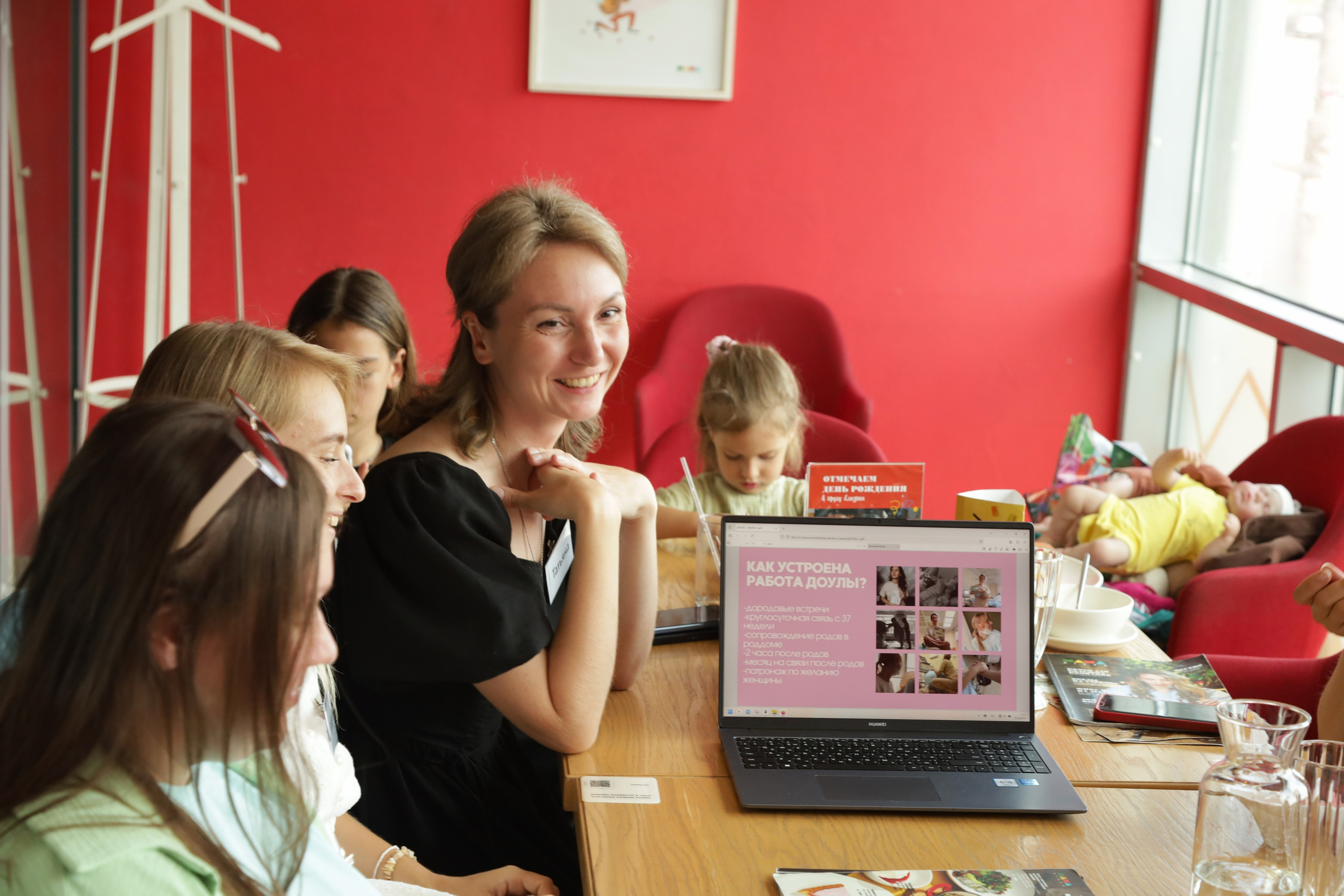 Завтрак с доулой. Фотограф новорожденных в Ижевске Анастасия Преснякова