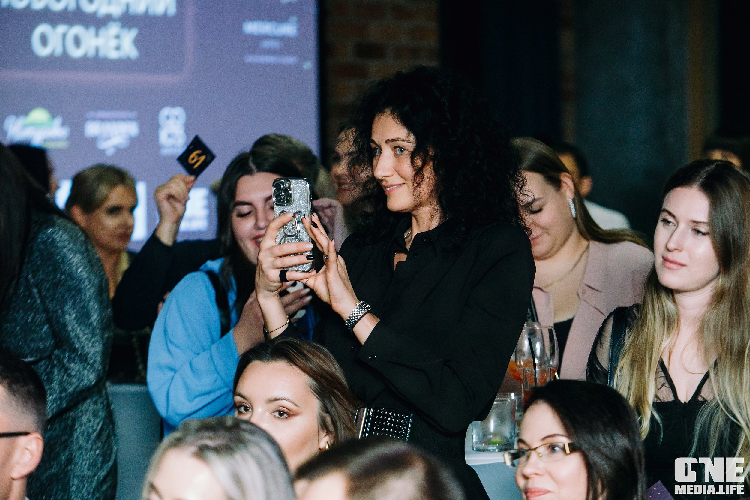 Новогодний Огонёк от Верю в Чудо. One Media Life: фоторепортажи, фотоотчеты с мероприятий и заведений