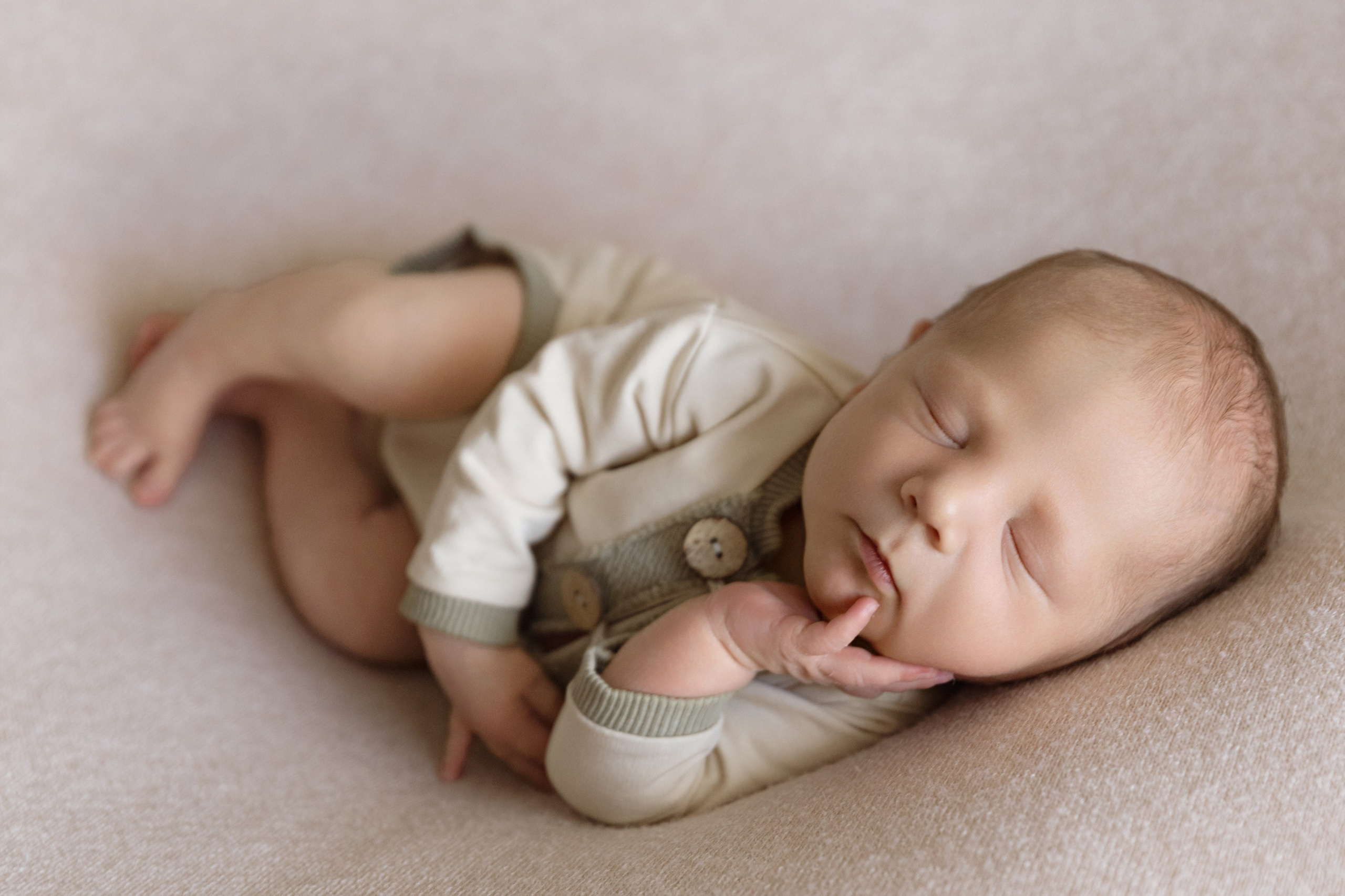 Фотосессия новорождённого на дому — Красноярск | Vetaphoto, с заботой о маме и малыше. Фотограф беременности и новорожденных в Красноярске Вета Ланская