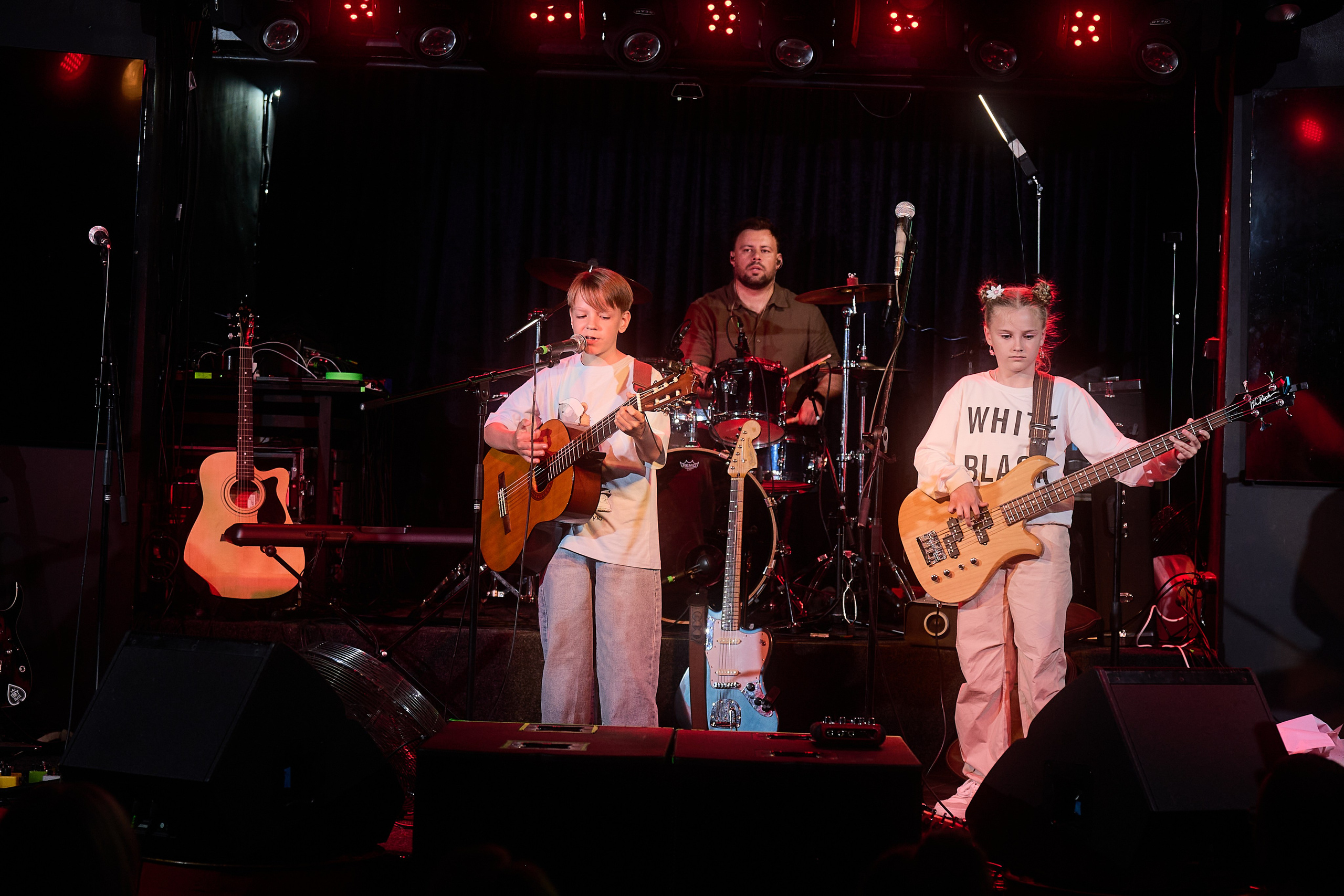 Отчётный концерт музыкальной школы MuzZone (18 мая 2025). Профессиональный фотограф (Краснодар) Роман Гончаров