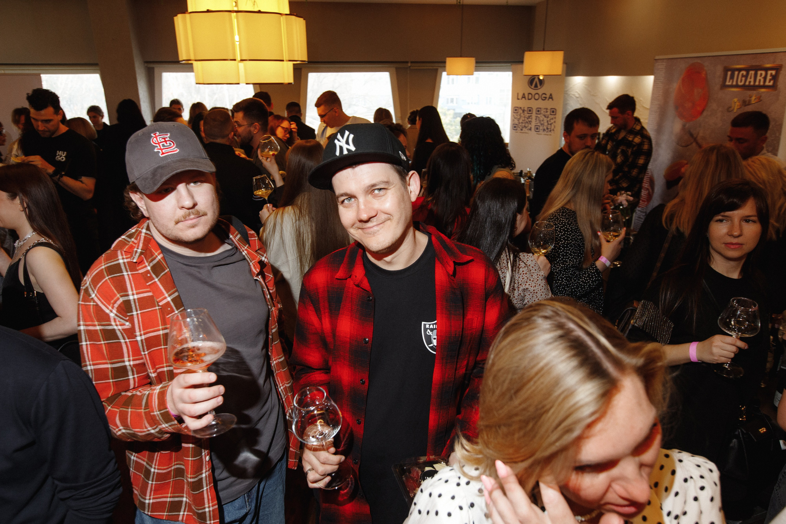 ФЕСТИВАЛЬ ИГРИСТЫХ ВИН. СВОИ. ФОТООТЧЕТЫ-СОБЫТИЯ-МЕСТА