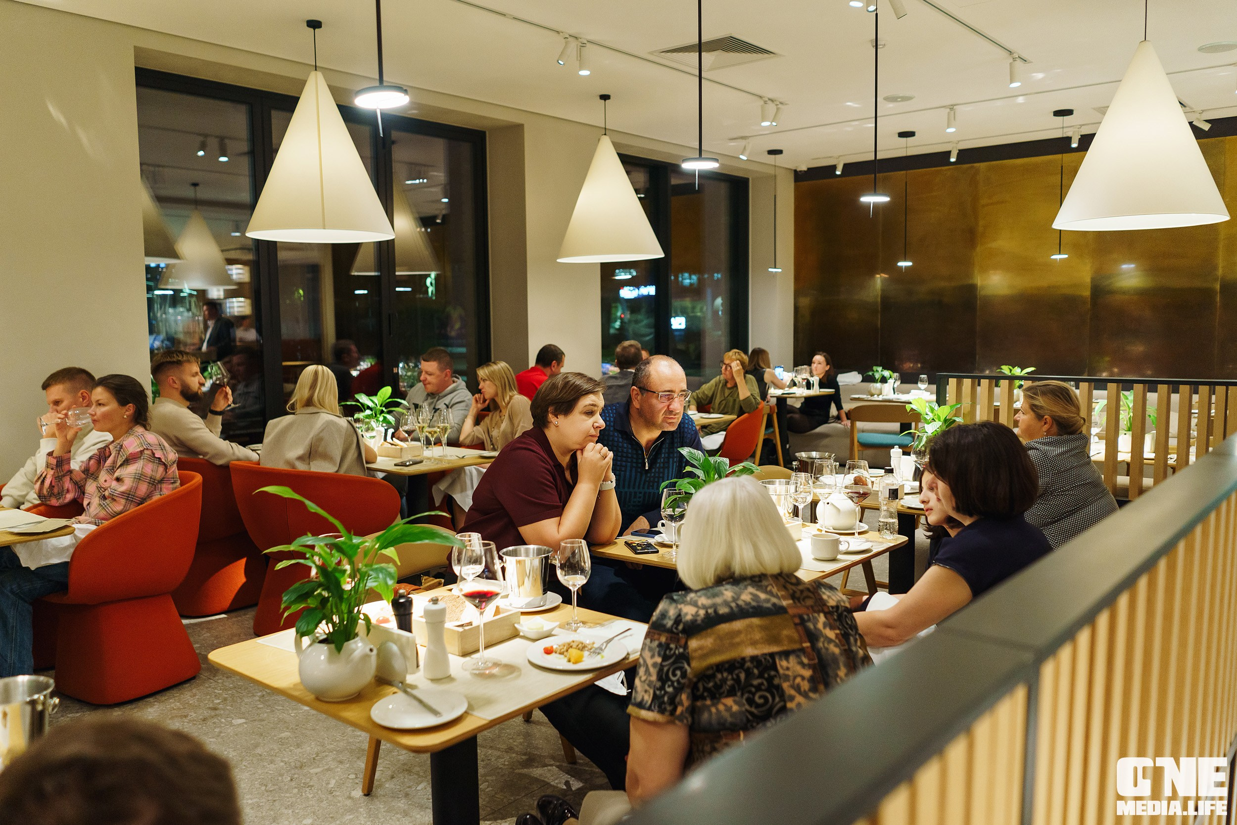 Фоторепортаж с гастроужина в ресторане Felix Krull. One Media Life: фоторепортажи, фотоотчеты с мероприятий и заведений
