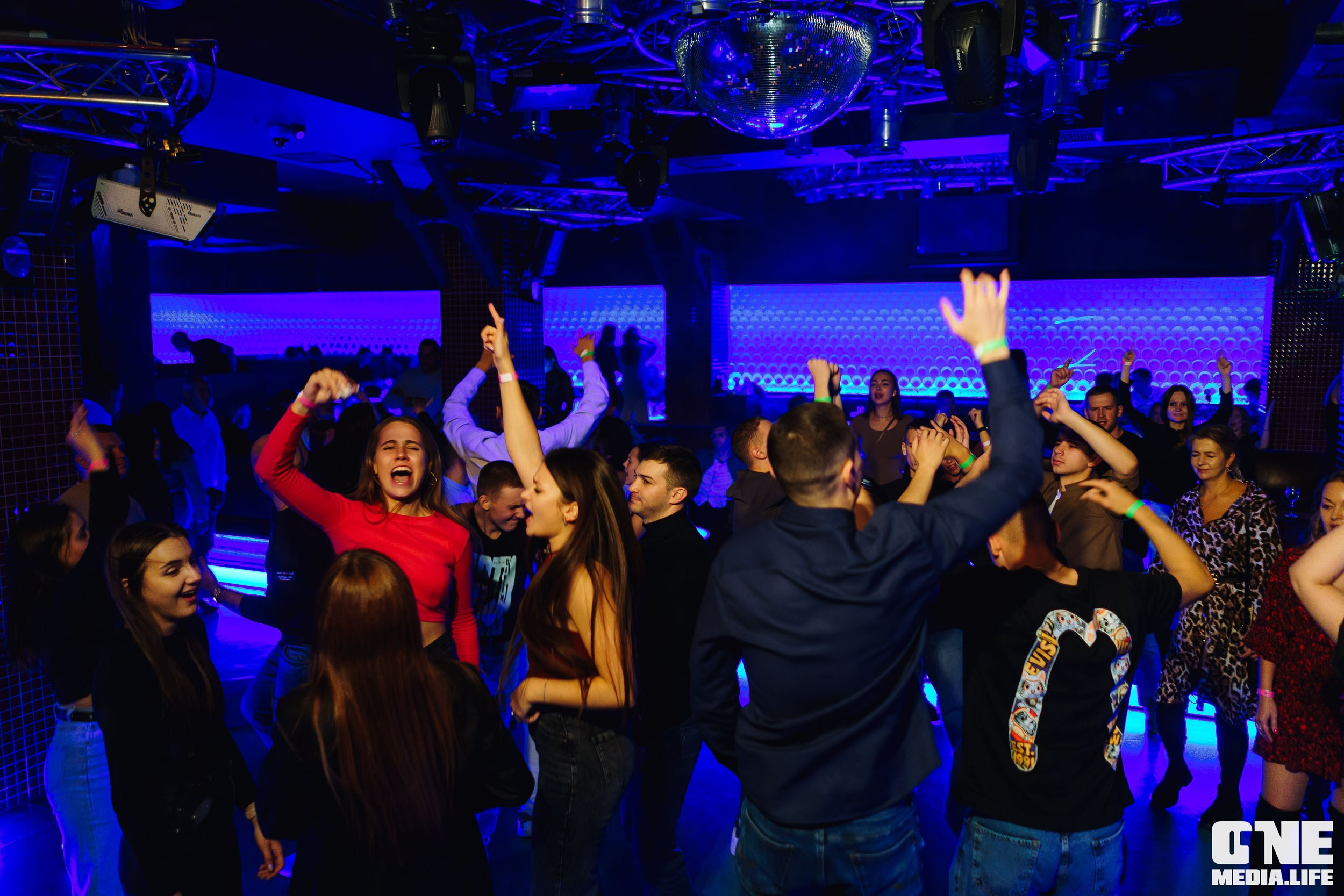 Фоторепортаж из РК Планета. One Media Life: фоторепортажи, фотоотчеты с мероприятий и заведений