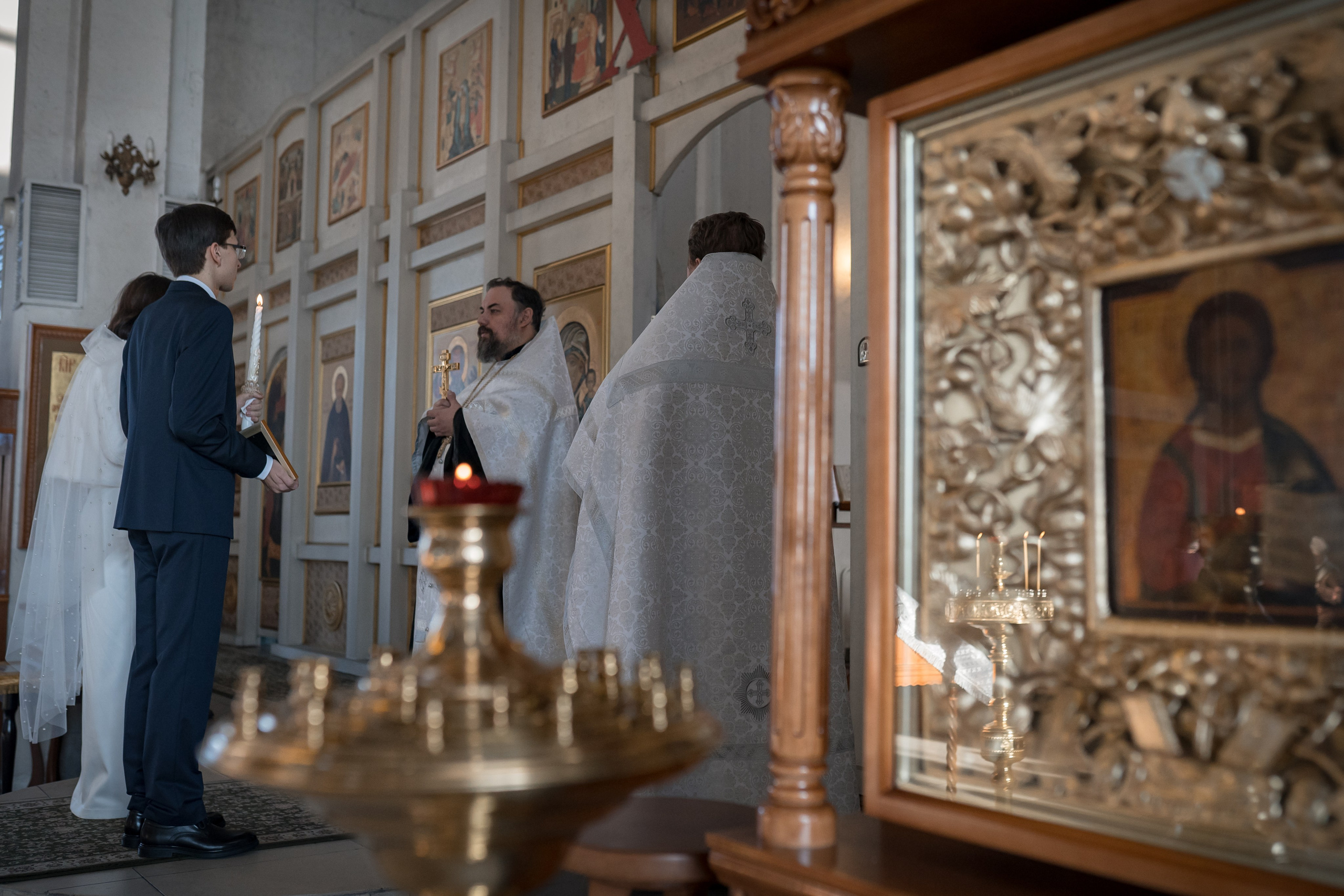 крещение венчание фотограф на венчание фотограф на крещение невеста свадьба обручальное кольцо медовый месяц православие венчание молодожены
