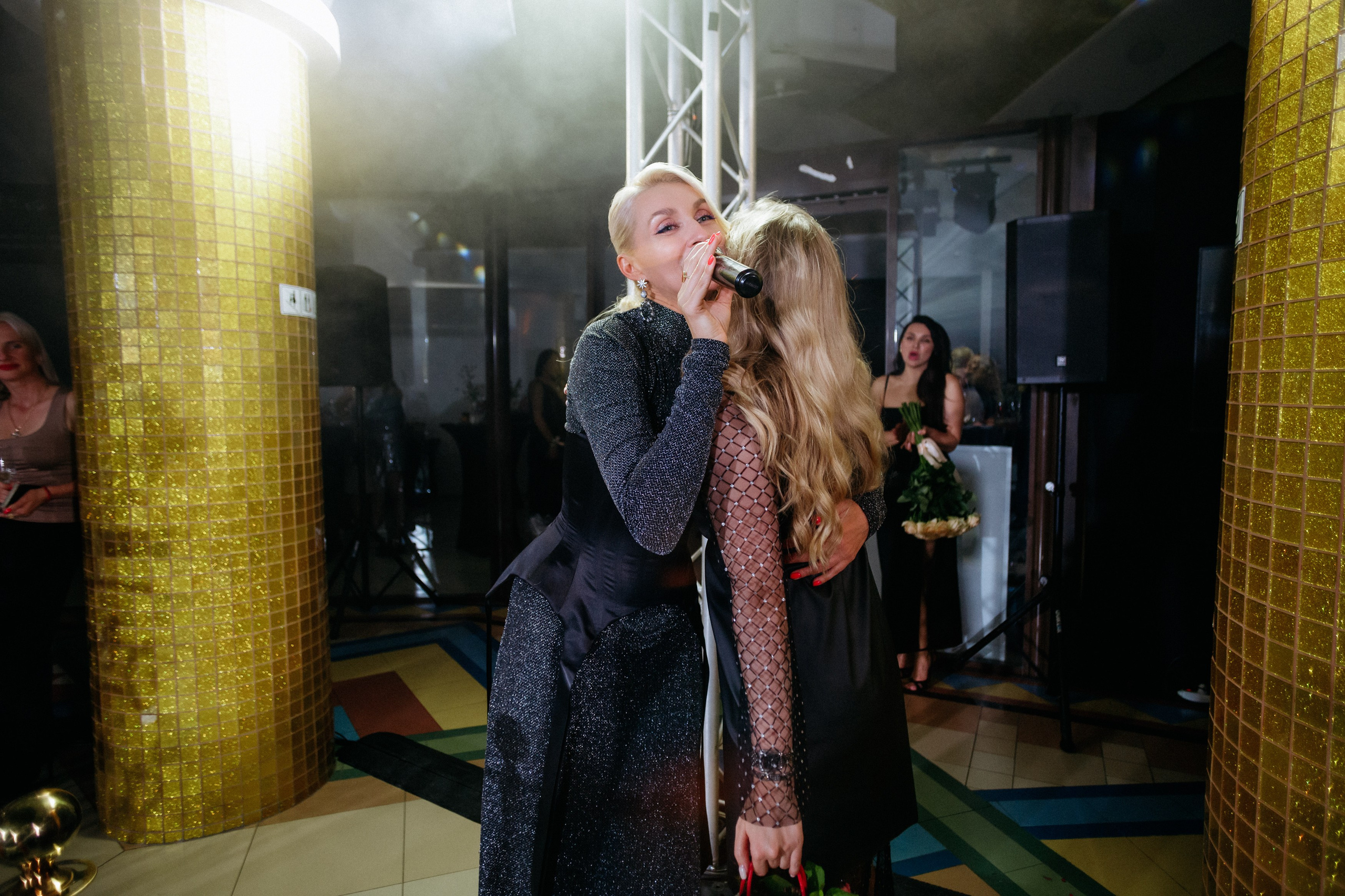 20 лет студии красоты Юлии Харченко. СВОИ. ФОТООТЧЕТЫ-СОБЫТИЯ-МЕСТА