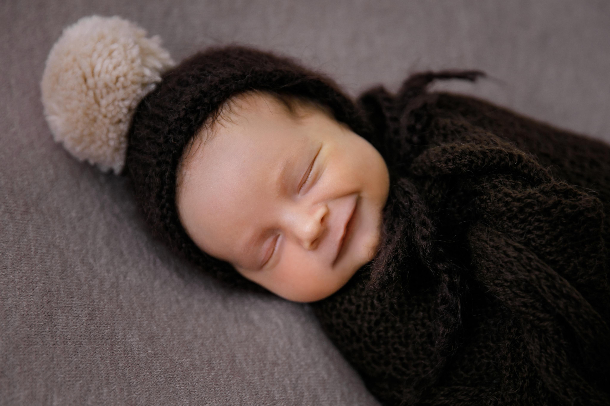 Домашняя съемка новорожденного. Семейный и детский фотограф в Ростове-на-Дону