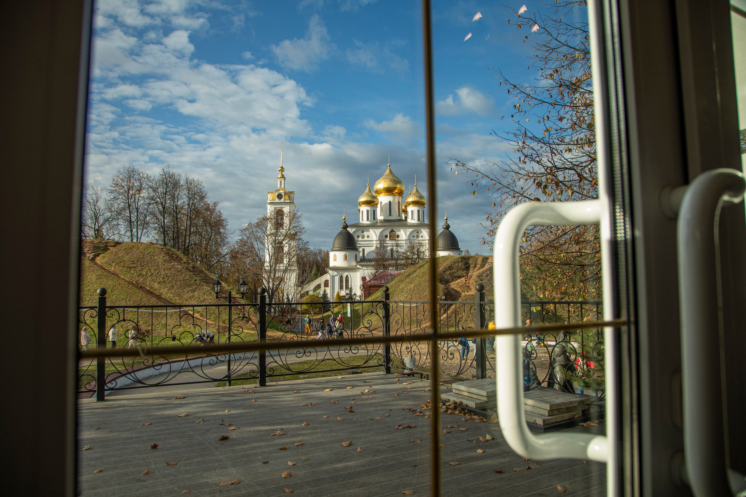 Воскресенье в г. Дмитров. Фотограф Сергей Ловкий